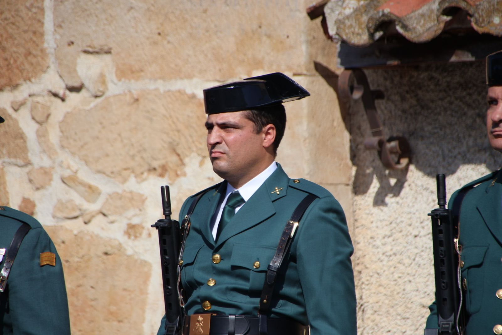 Inauguración glorieta a la Guardia Civil en Villares de la Reina