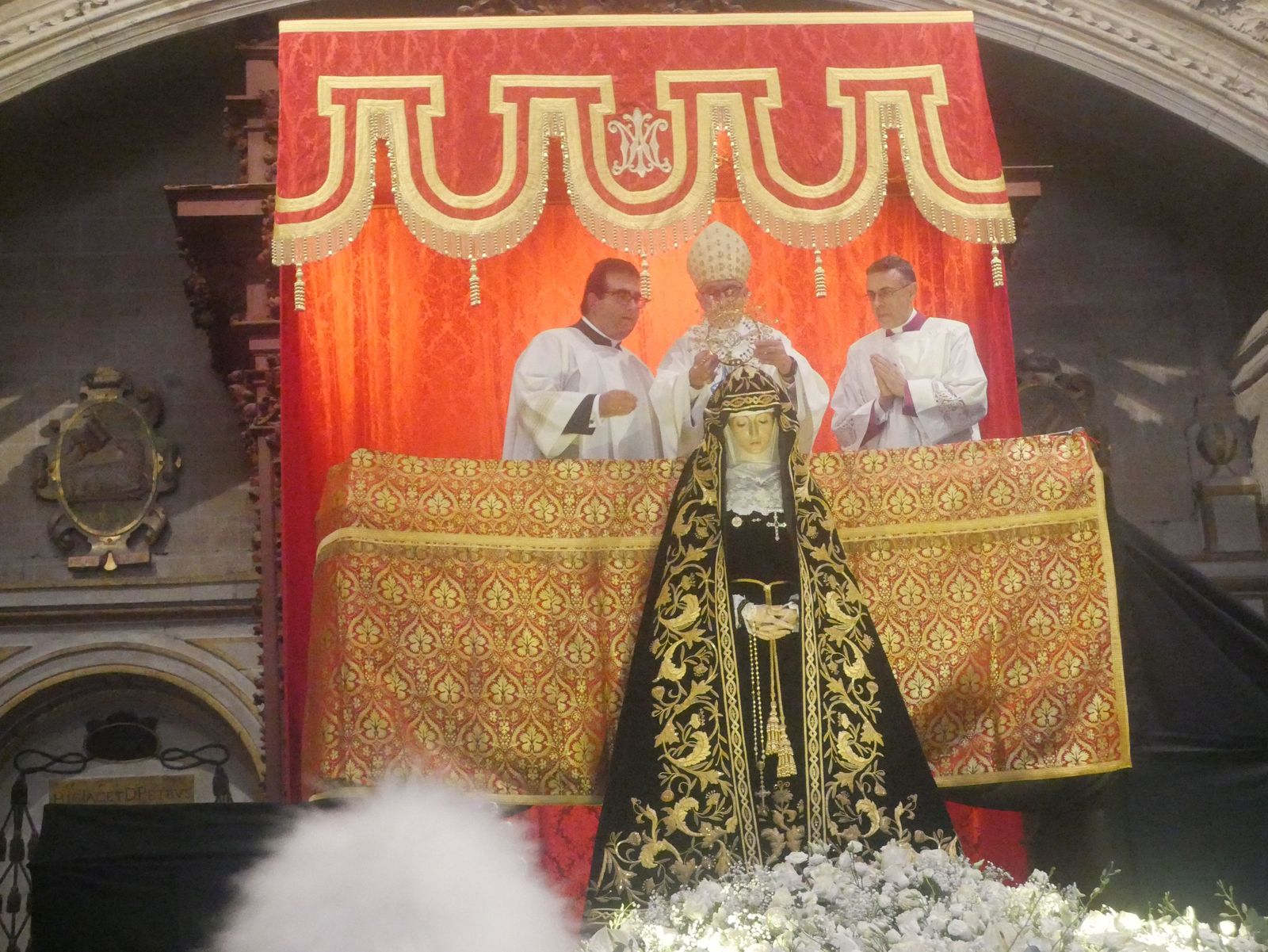 La Virgen de la Soledad brilla en su Coronación Canónica