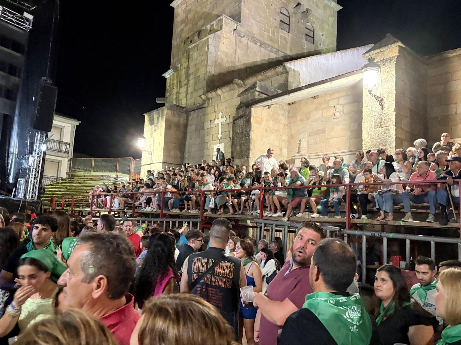Desfile de peñas de Aldeadávila