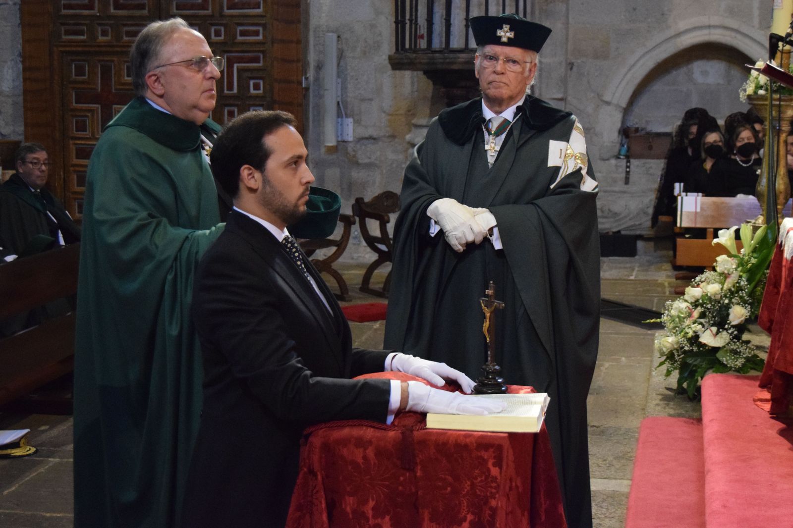 la-real-cofradia-de-caballeros-cubicularios-recibe-a-sus-nuevos-miembros-15