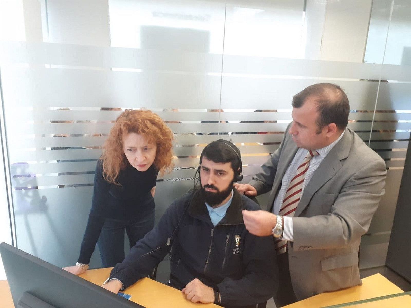 Ana Suarez visita a Atenzia