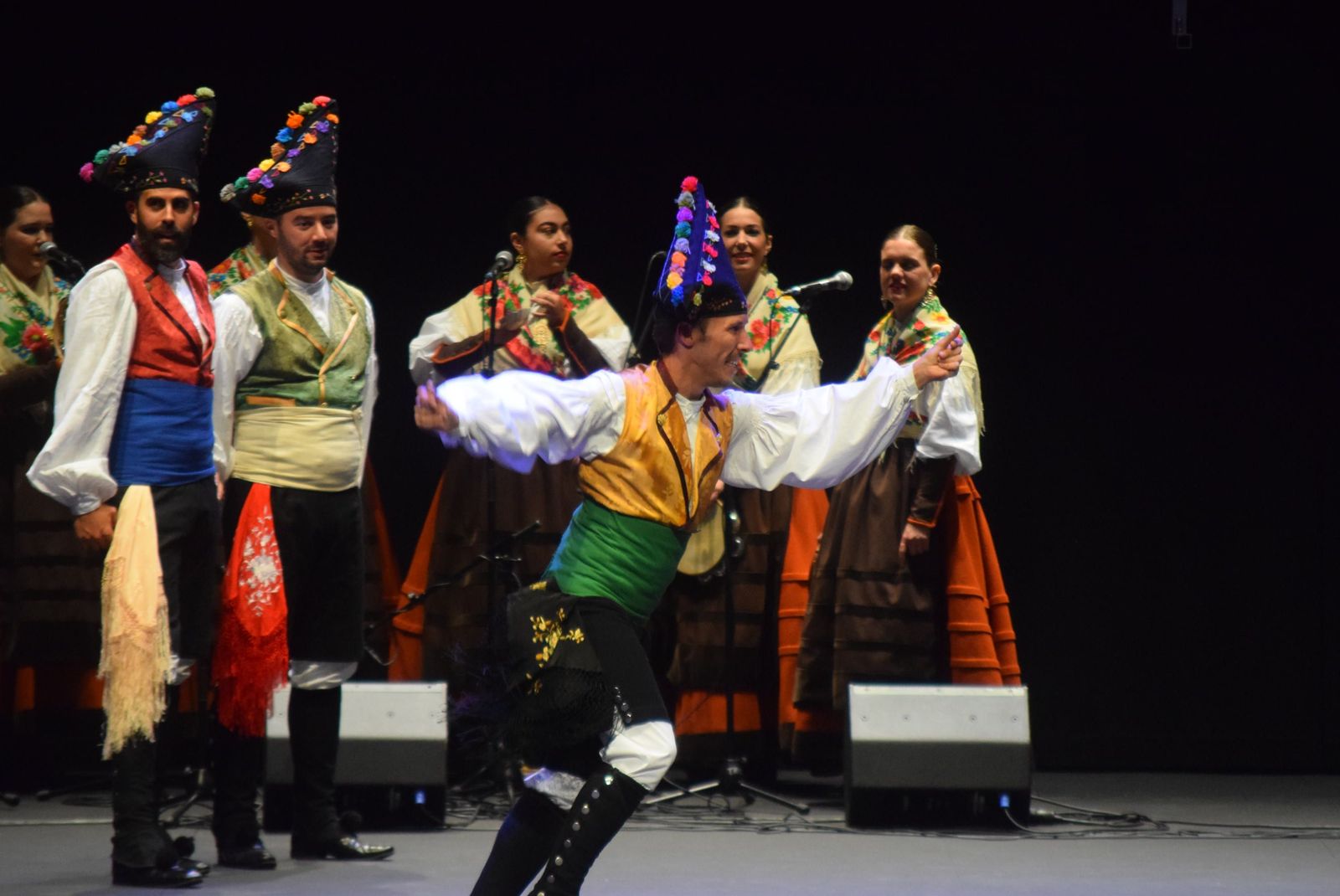 gala-de-clausura-del-festival-internacional-de-folklore-de-zamora-26