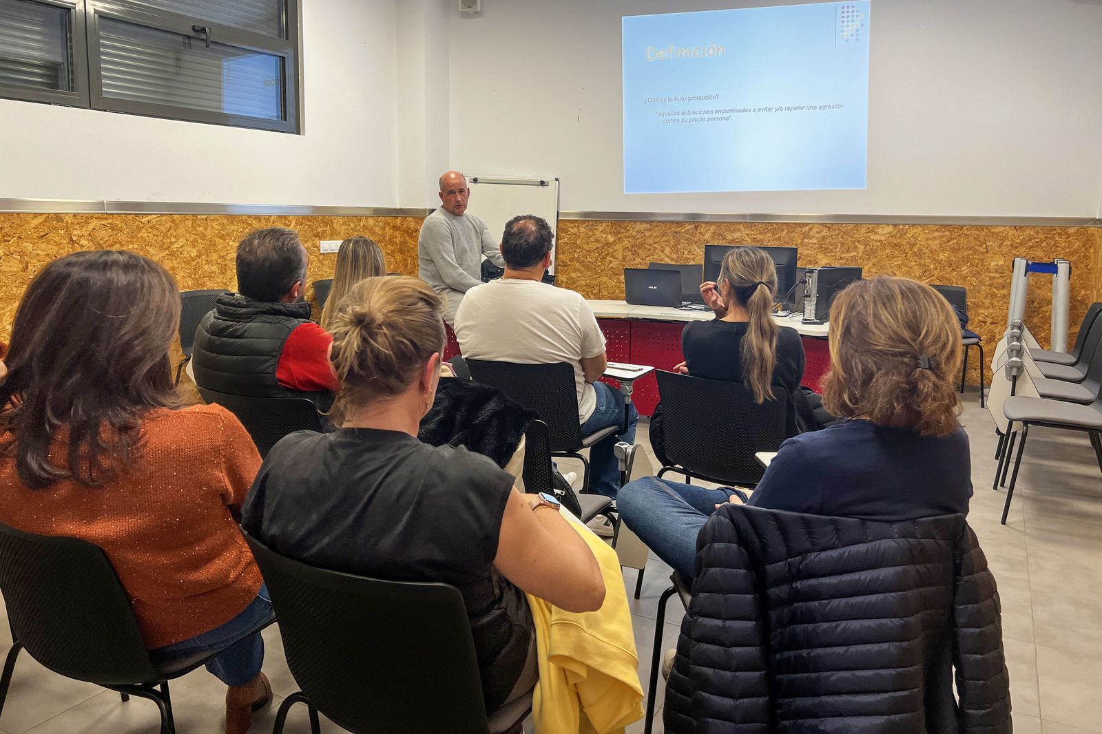 Las empresas de los Polígonos Industriales de  Carbajosa se forman en materia de Defensa Personal