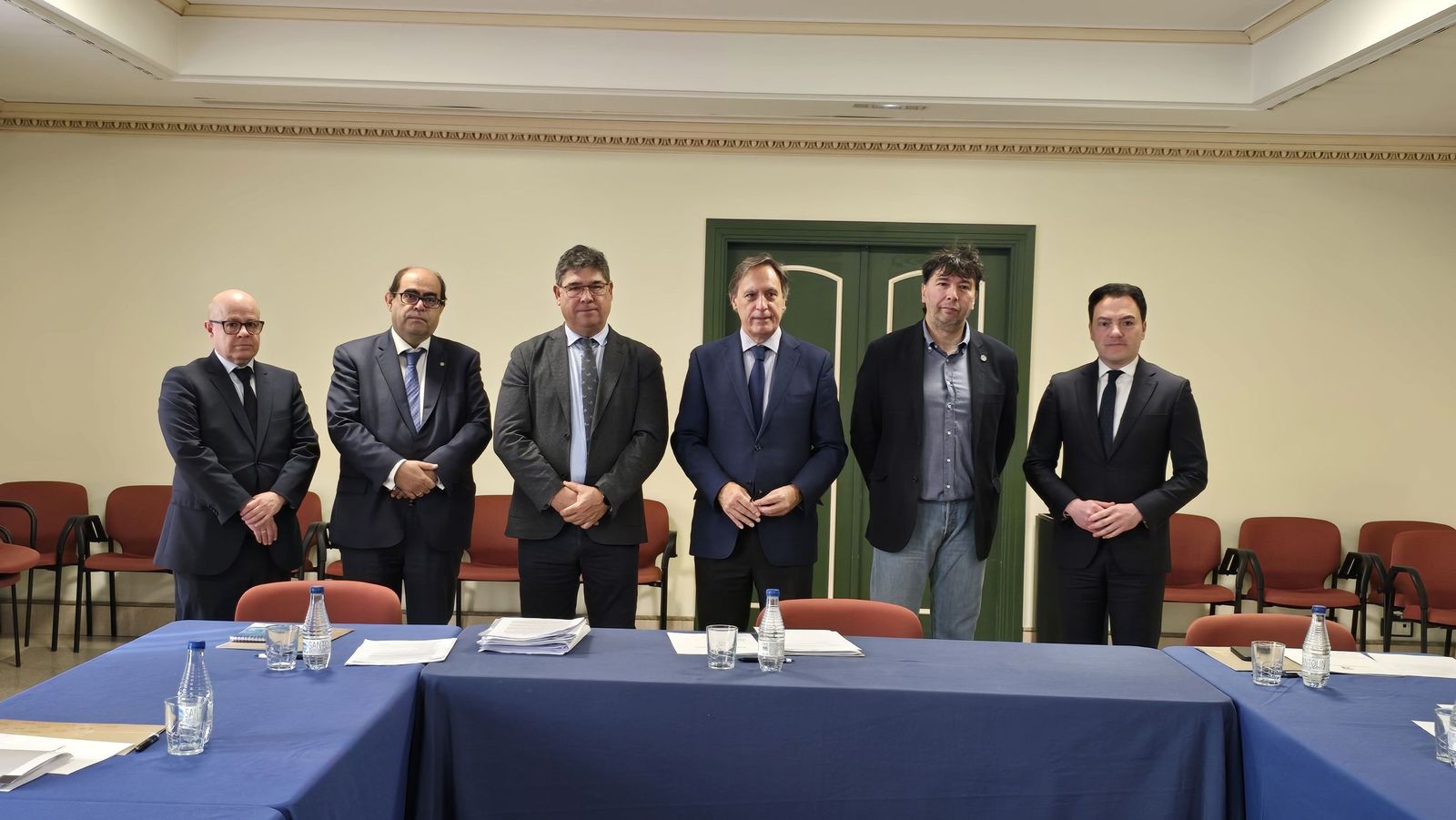 El alcalde de Salamanca, Carlos García Carbayo, preside la reunión del Consejo del Diálogo Social de la Ciudad de Salamanca
