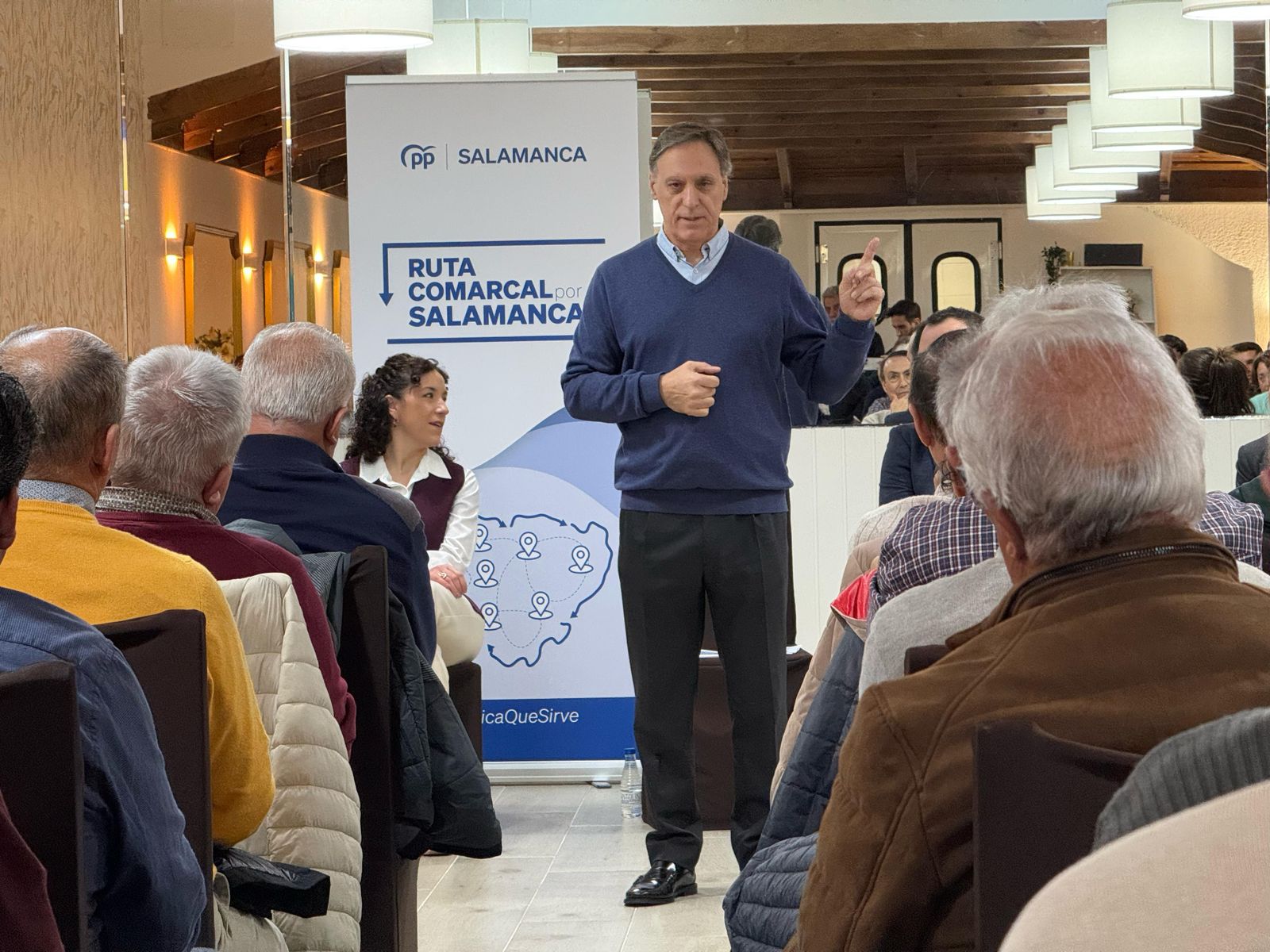García Carbayo reitera en Vitigudino el compromiso del PP con los agricultores y ganaderos. PP Salamanca