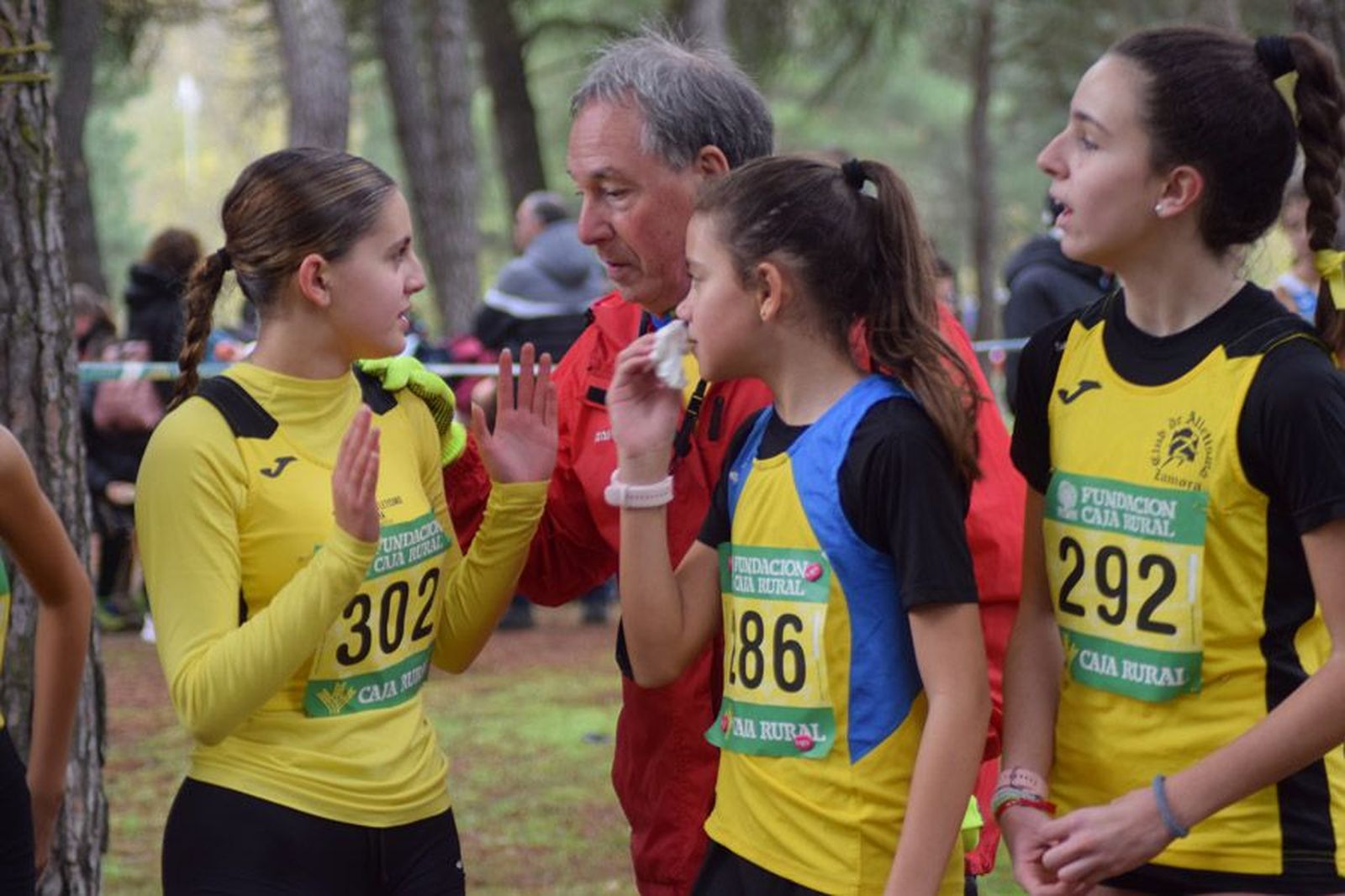 cross-de-otono-en-el-bosque-de-valorio-60