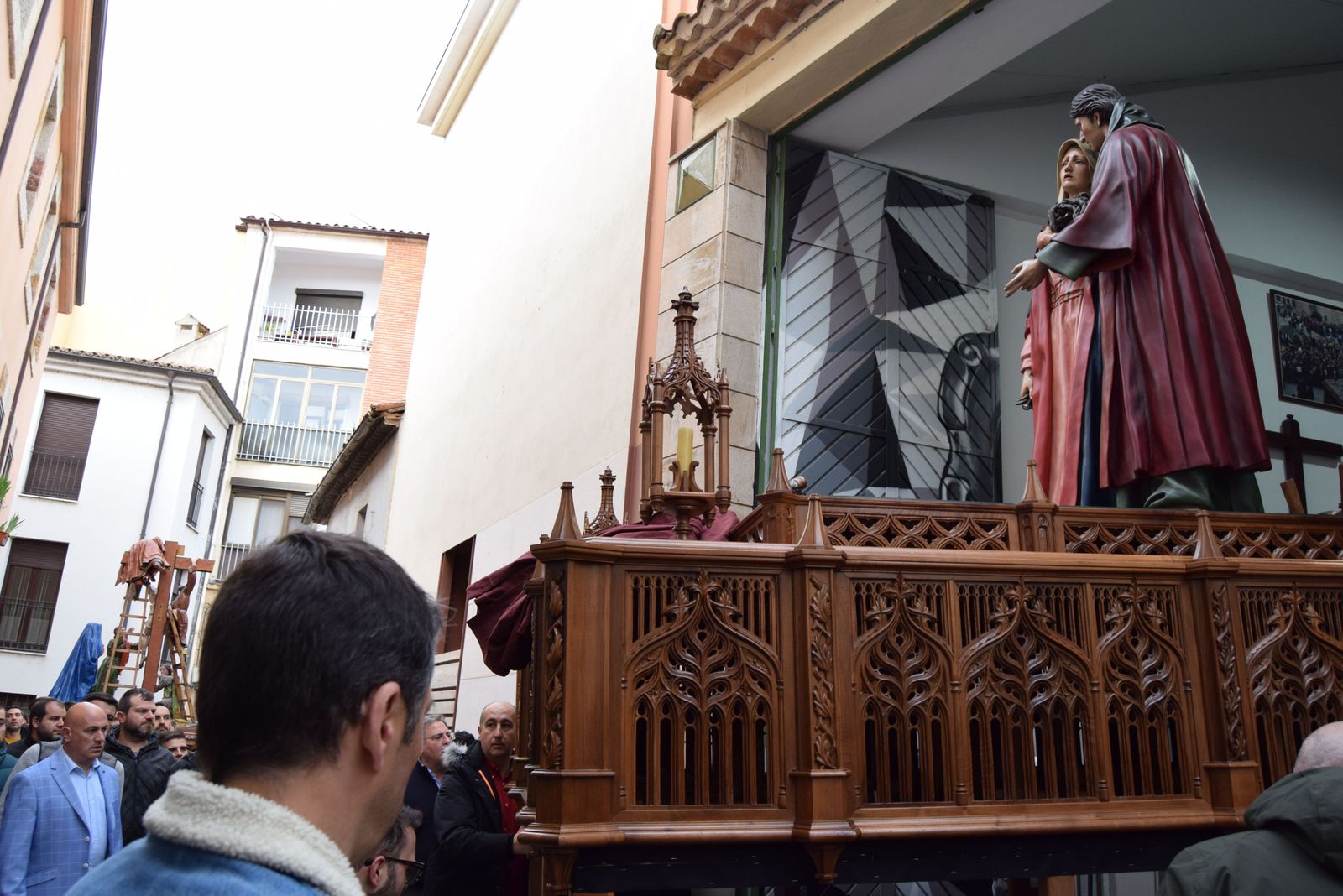 traslado-de-los-pasos-de-semana-santa-a-la-carpa-2