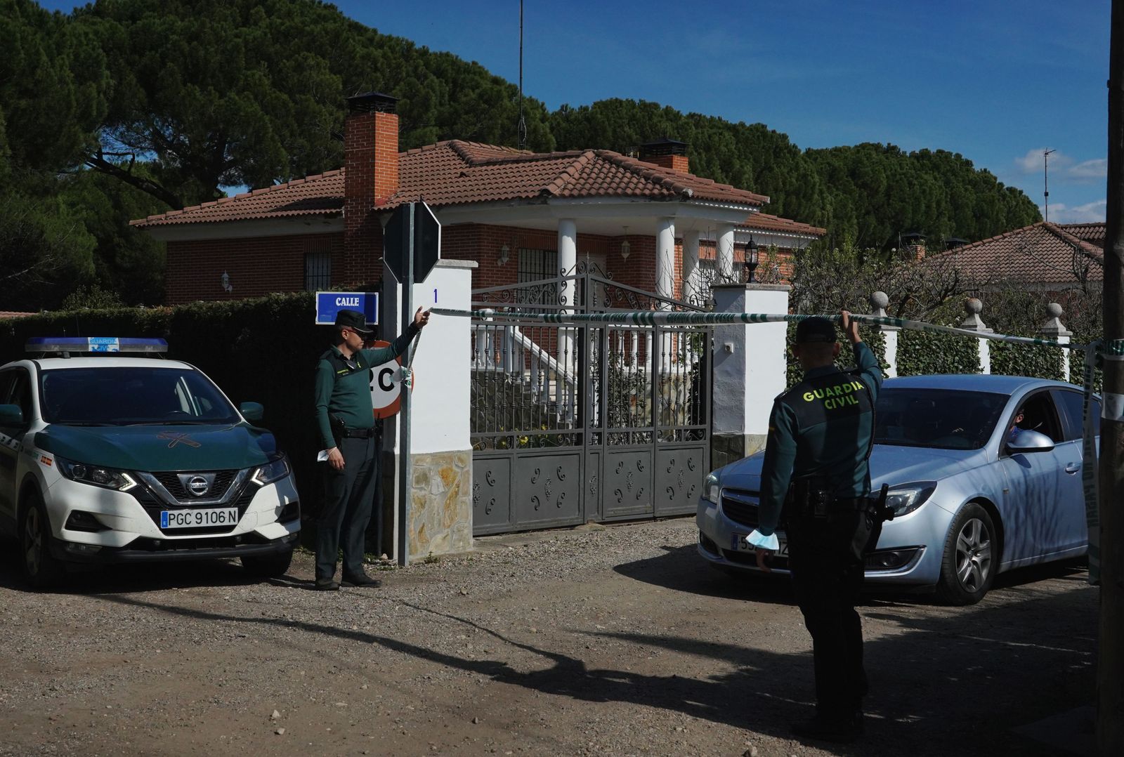La Guardia Civil registra la casa
