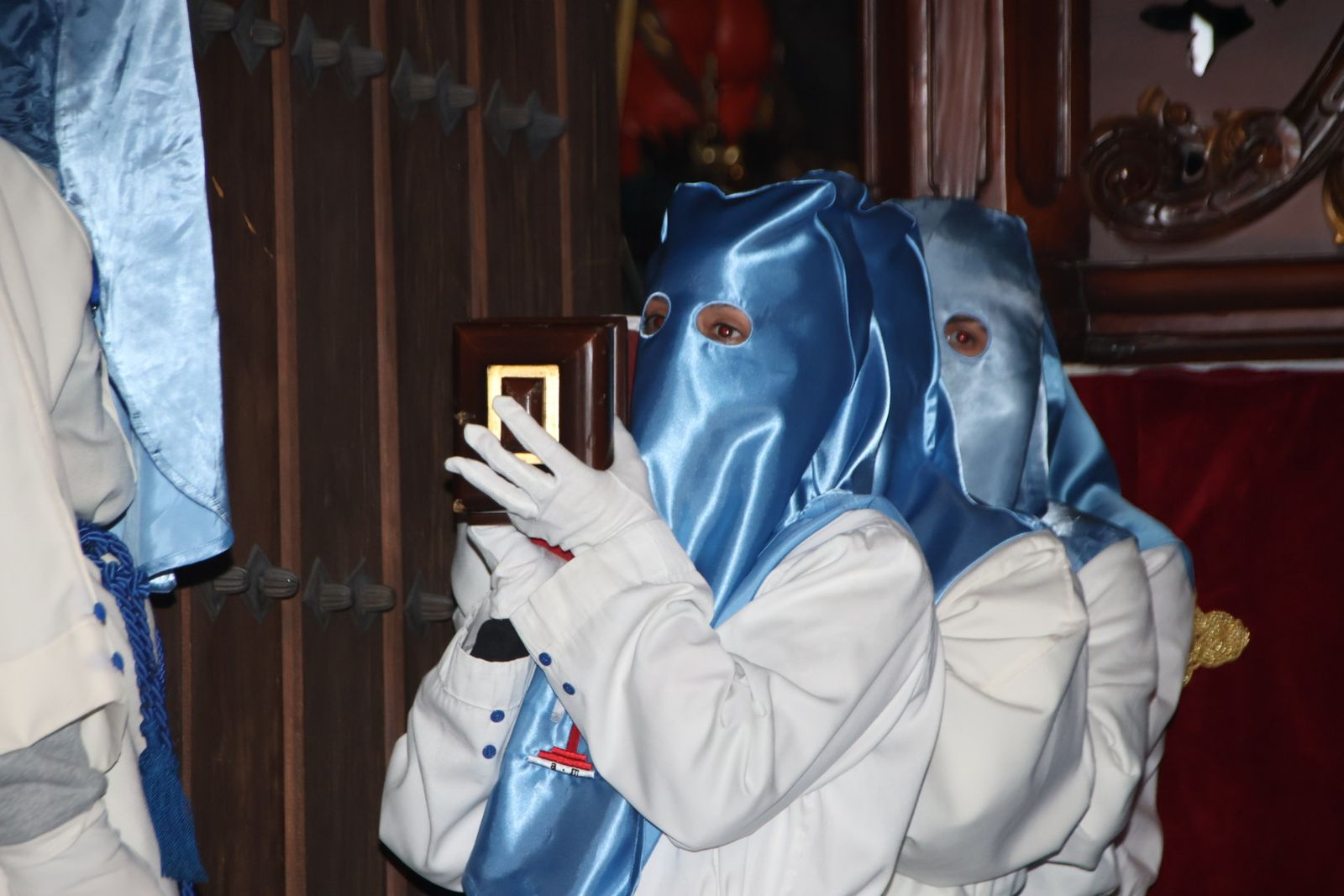 El Cristo de los Doctrinos y la Virgen de la Amargura saludan a sus fieles en Salamanca