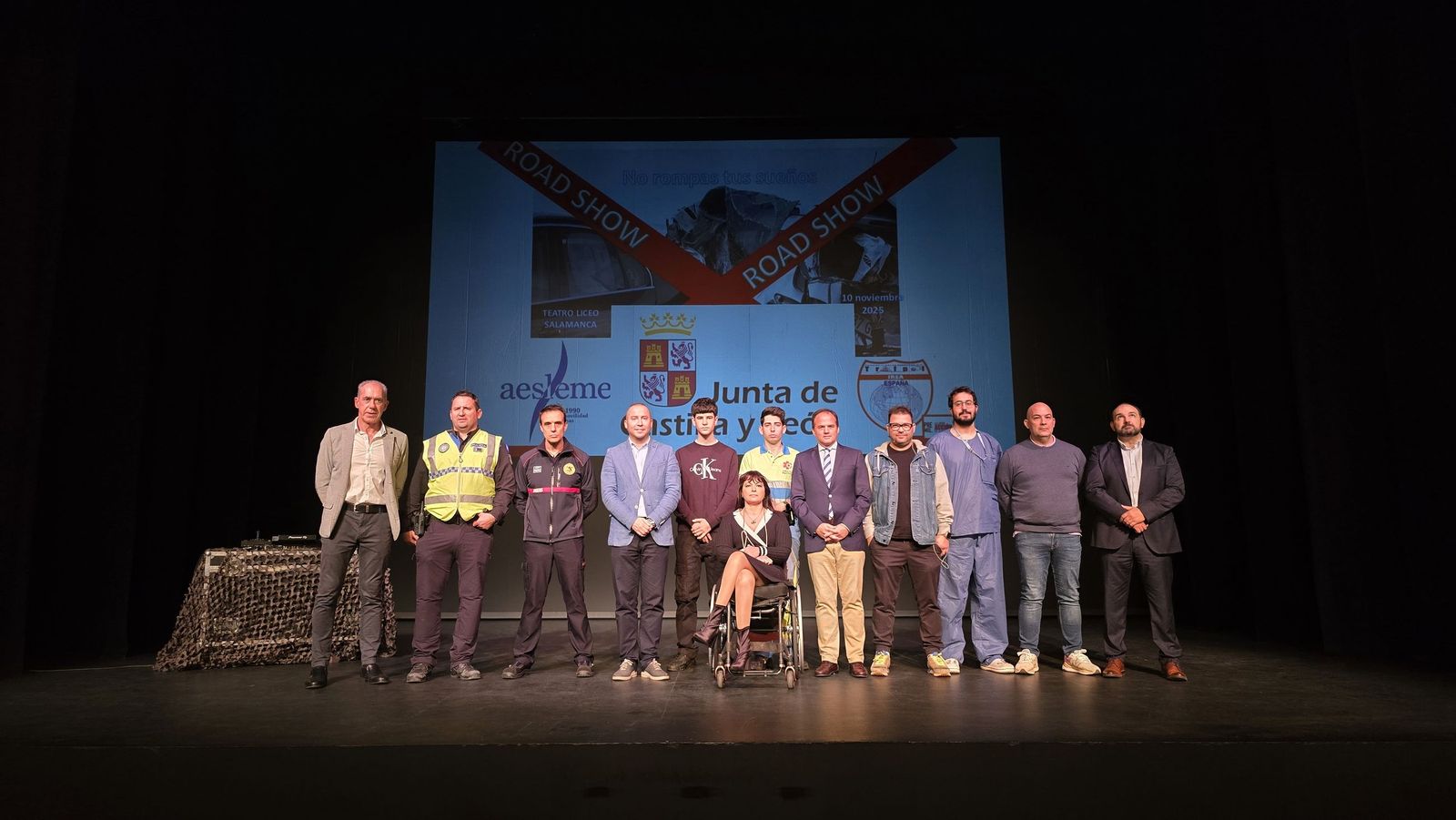 El concejal de Protección Ciudadana y Tráfico, Ángel Molina, asiste a la actividad escolar de concienciación sobre seguridad vial de Aesleme