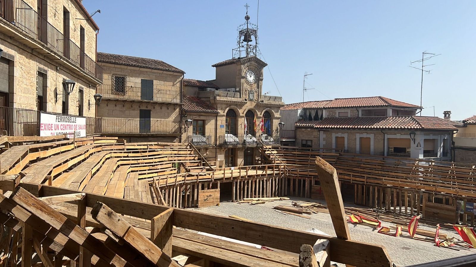 Plaza de madera Fermoselle