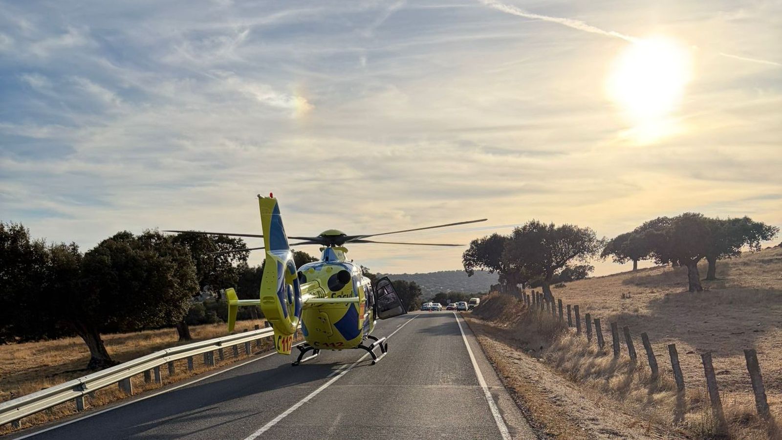 Varias personas atrapadas dentro de un vehículo tras un accidente en Berrocal de Huebra