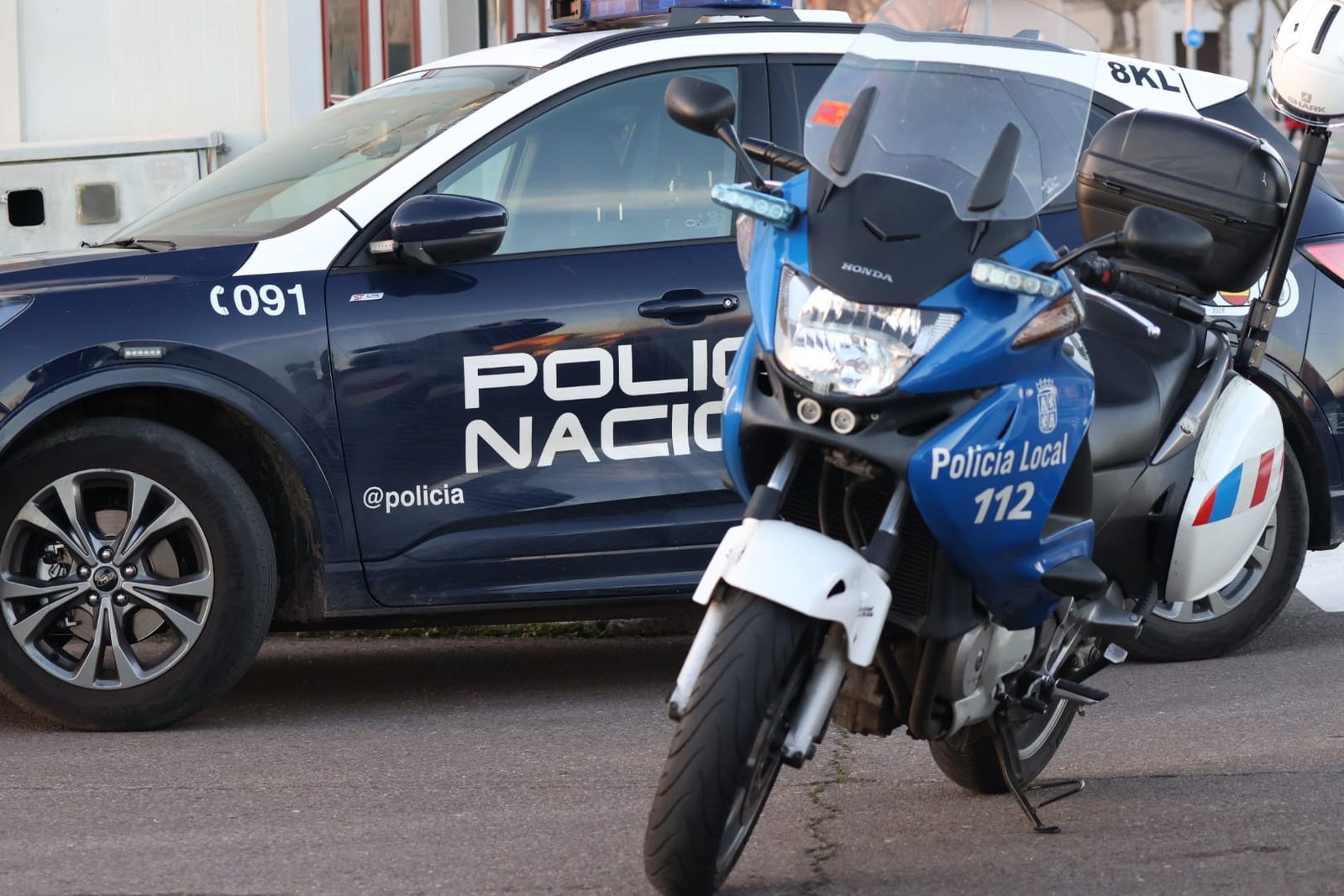 despliegue-policial-tras-la-aparicion-de-un-cadaver-en-la-zona-del-rio-tormes-fotos-andrea-m-11