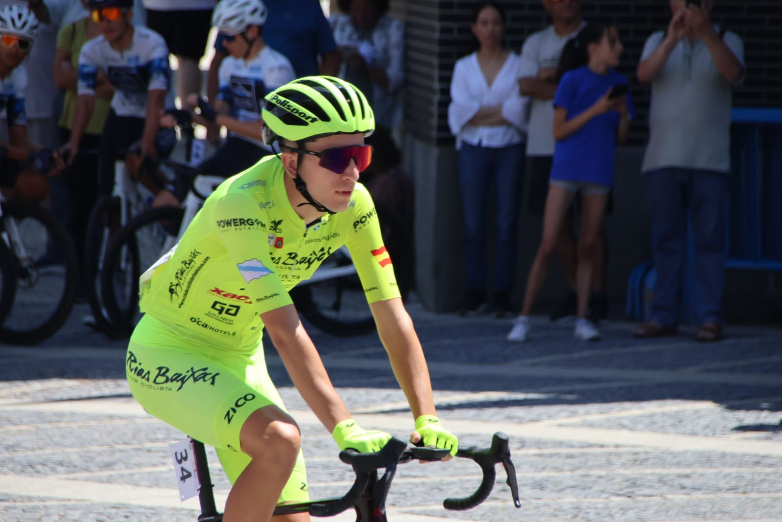 Salida II Vuelta Ciclista a Castilla y León Sub-23 y Élite