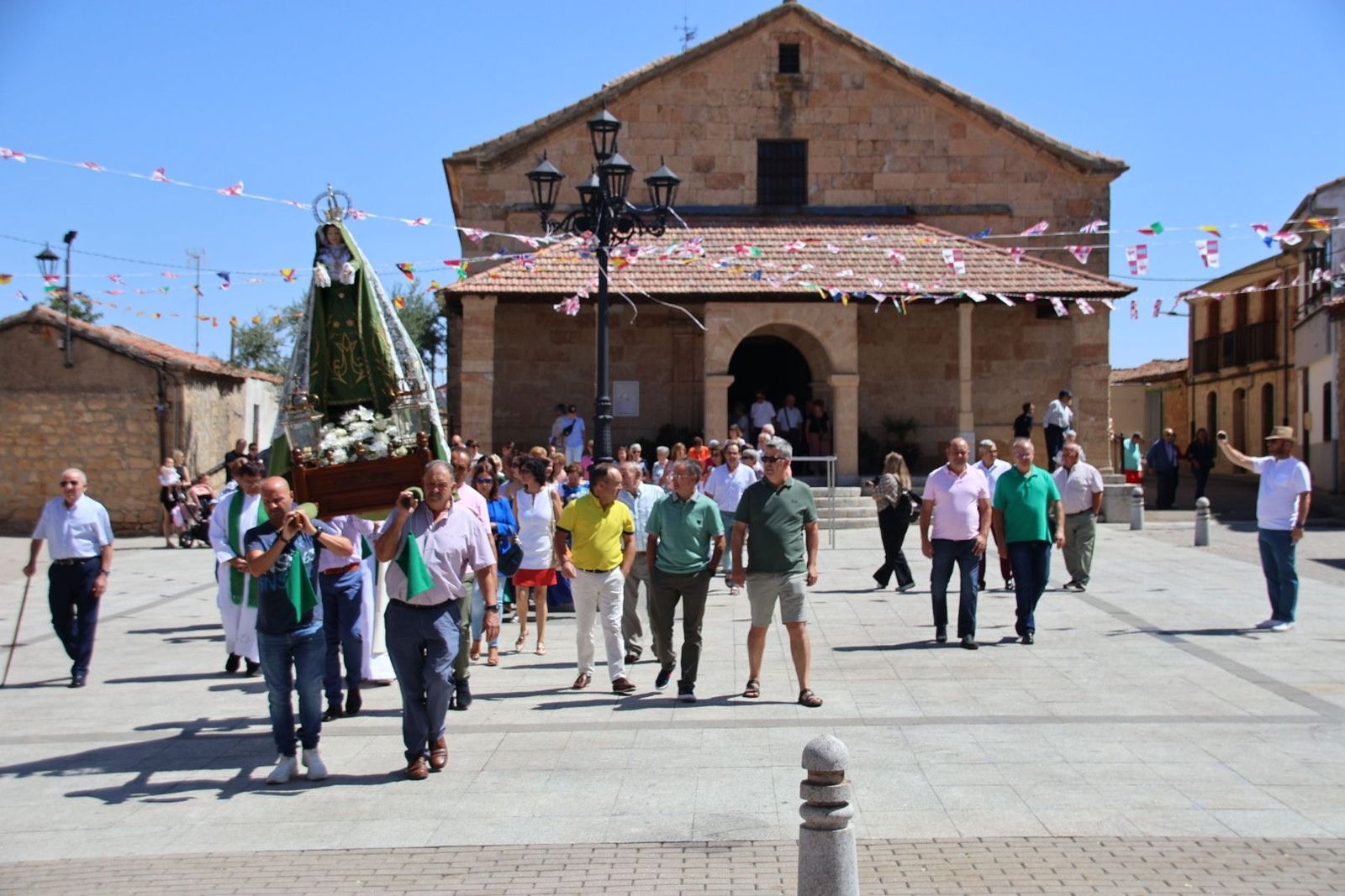 Gomecello misa y procesión