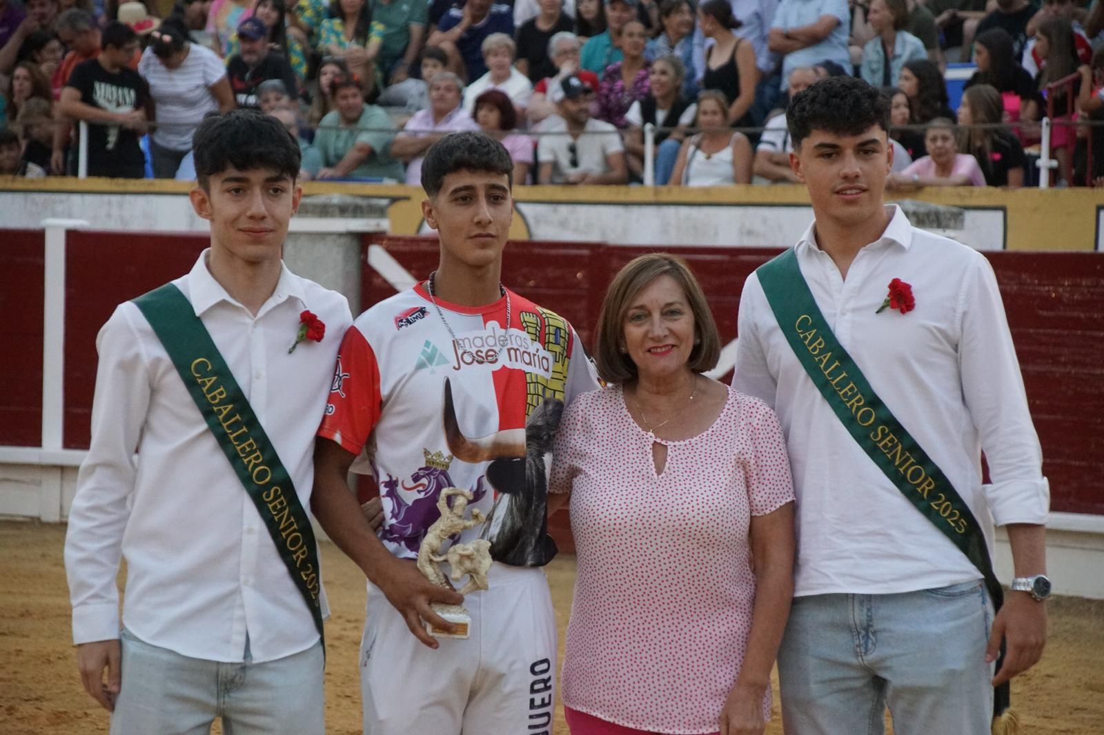 Gran ambiente en los cortes y la suelta de vaquillas de Peñaranda