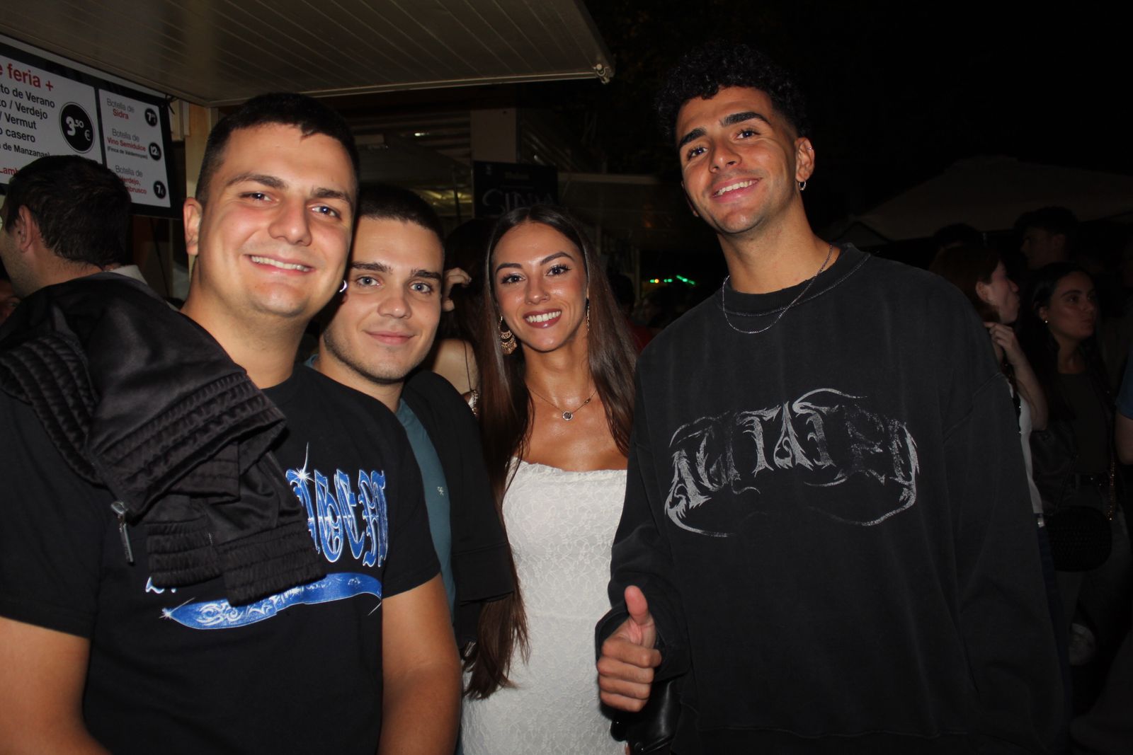 Ambiente en la Feria de Día en la tarde de este sábado