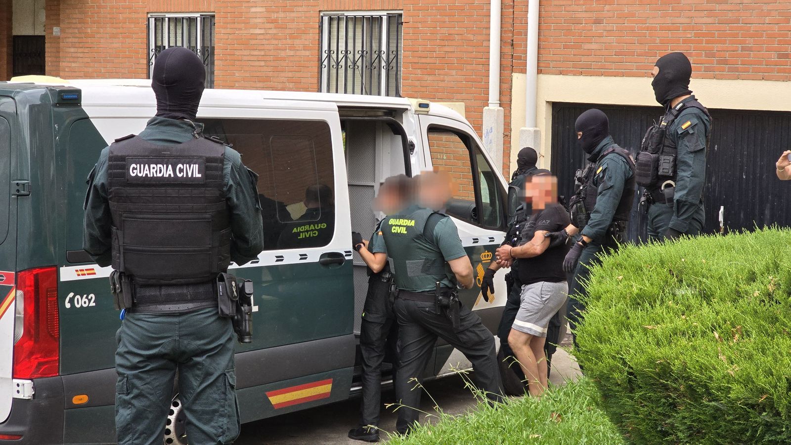 whatsapp-image-2025-06-19-at-09-18-21