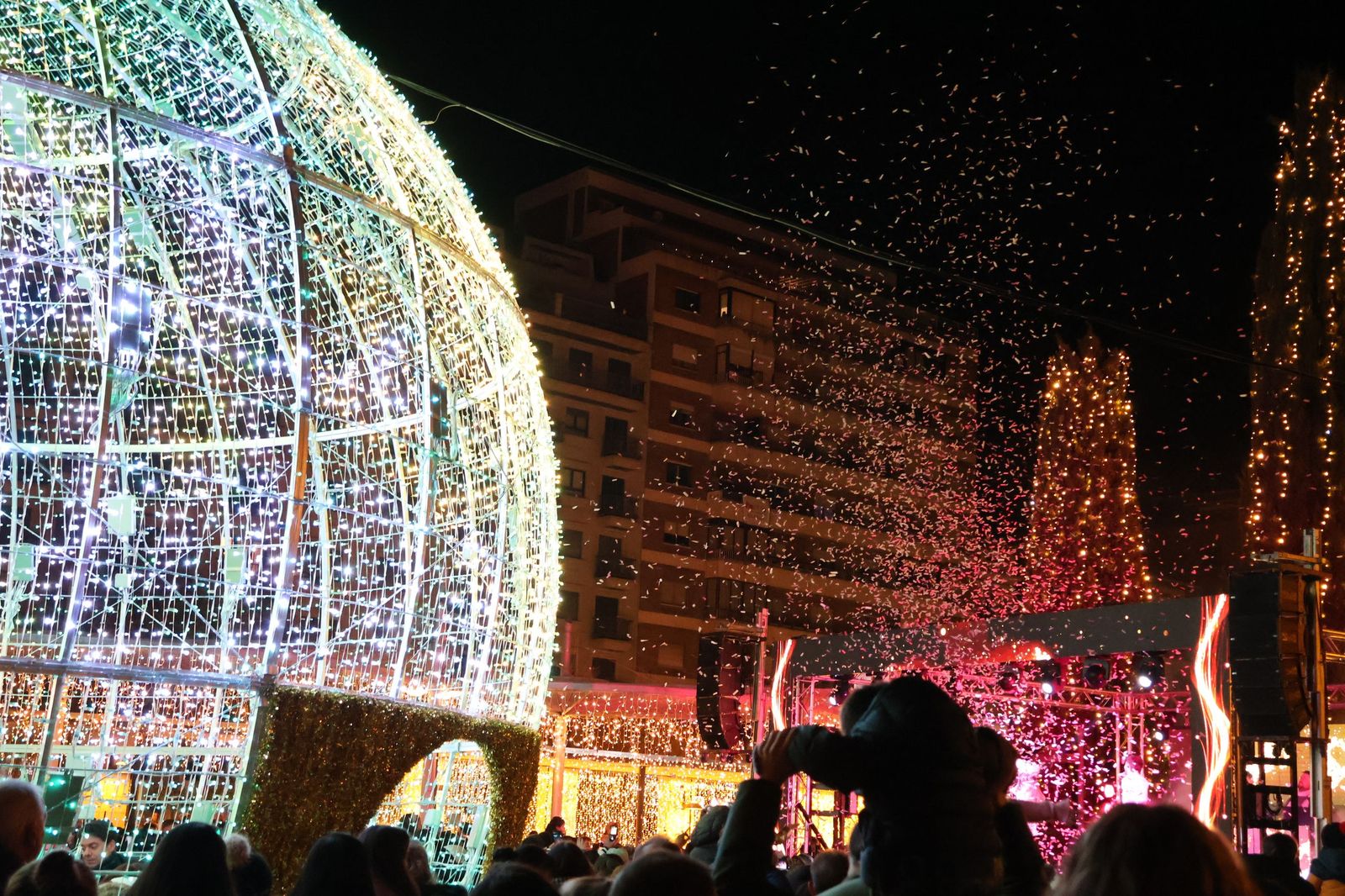 Encendido de la Plaza de los Sueños 2025 (36).JPG