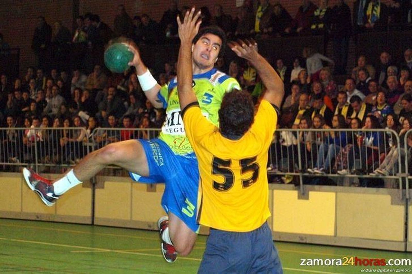 El MMT Seguros pierde el tren del ascenso directo pero se mete de forma virtual en el play off