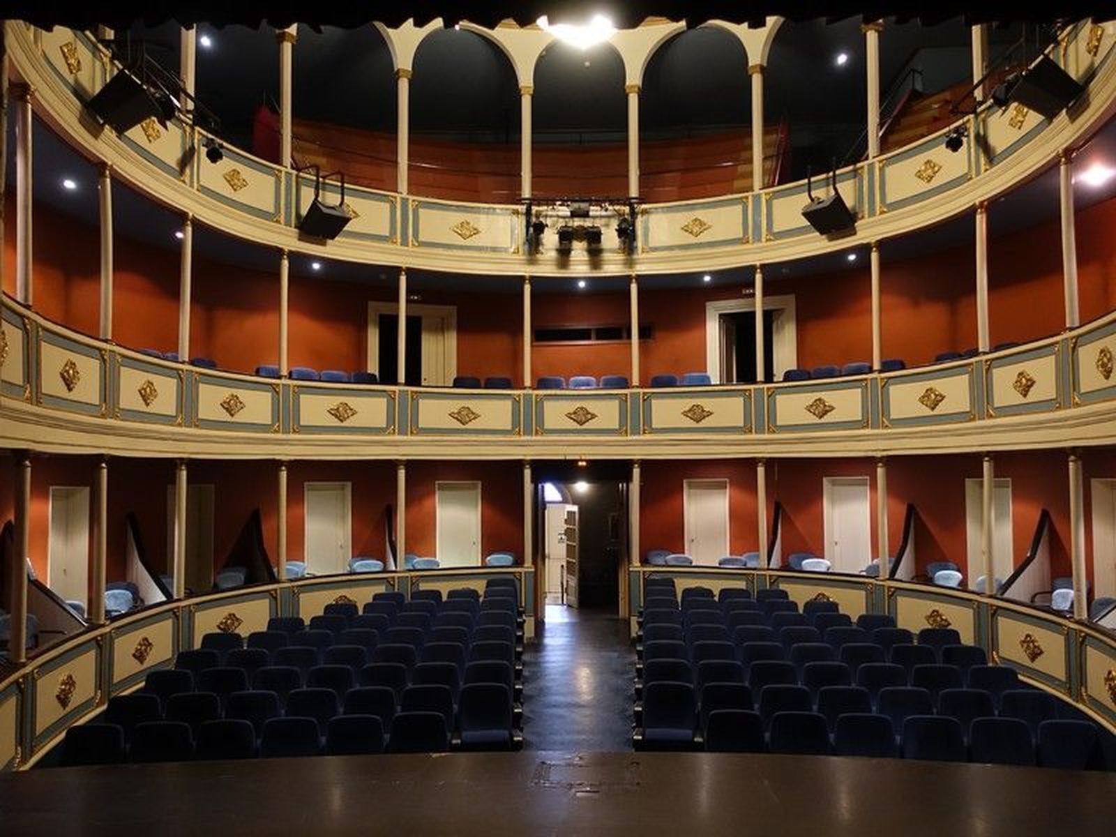 Teatro Calderón de Peñaranda | FOTO LAS CABAÑAS