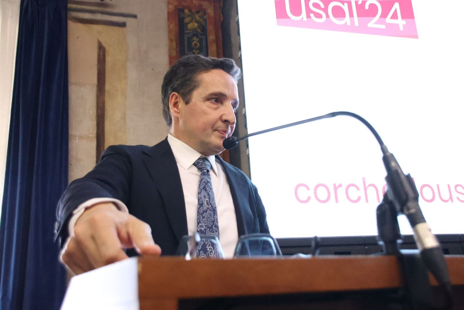 Juan Manuel Corchado presenta su candidatura a la comunidad universitaria