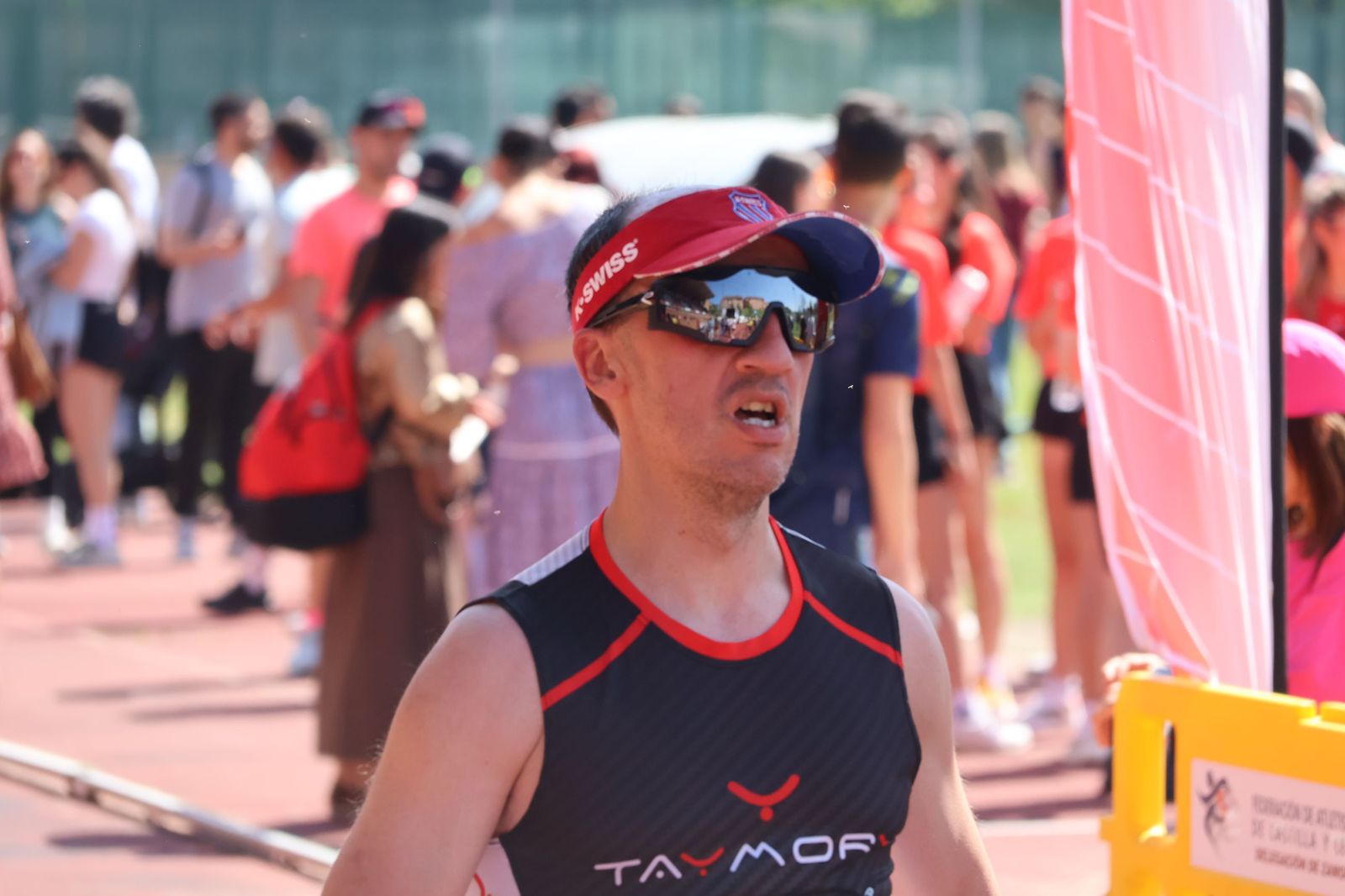 GALERÍA | Revive en imágenes la llegada a meta de los atletas en la Media Maratón de Zamora