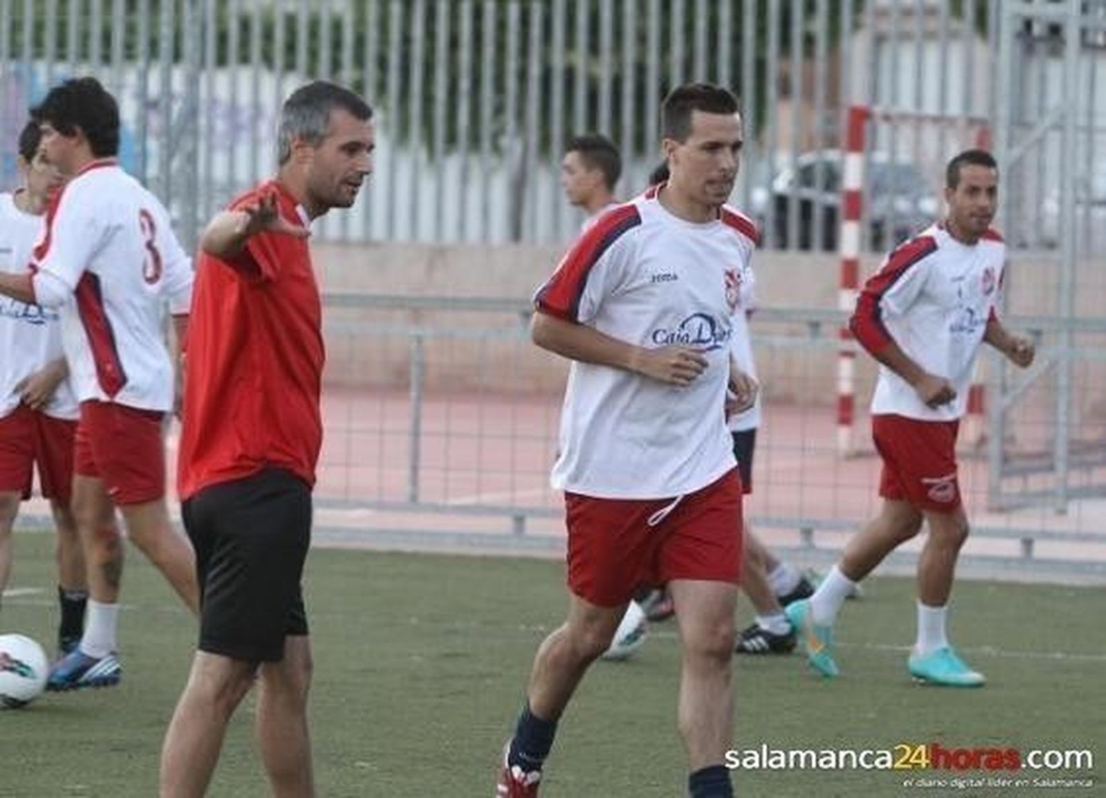 Navega y Peñaranda pasan su amistoso a este jueves