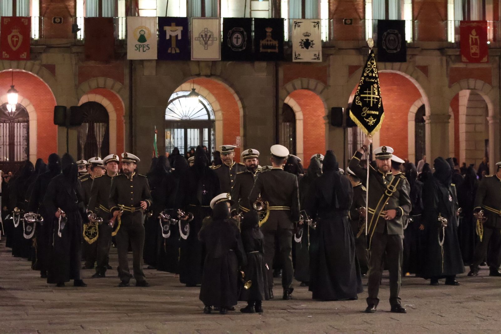 GALERÍA | Revive en imágenes la procesión de la Soledad