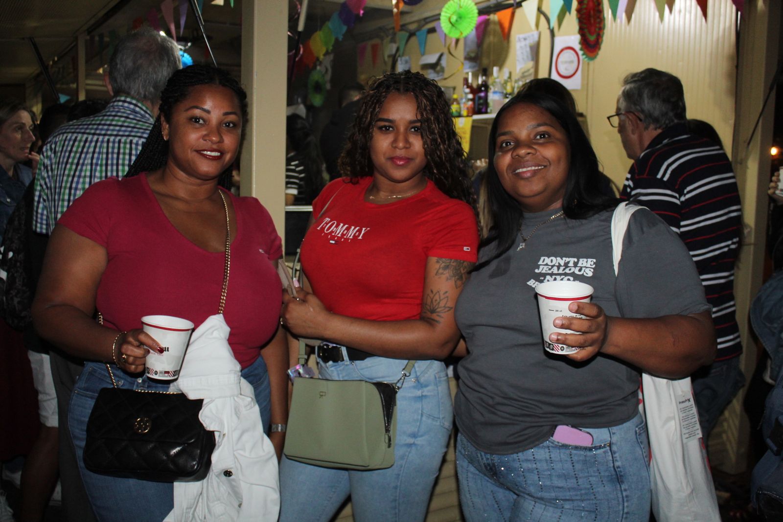 Ambiente en la Feria de Día en la tarde de este viernes