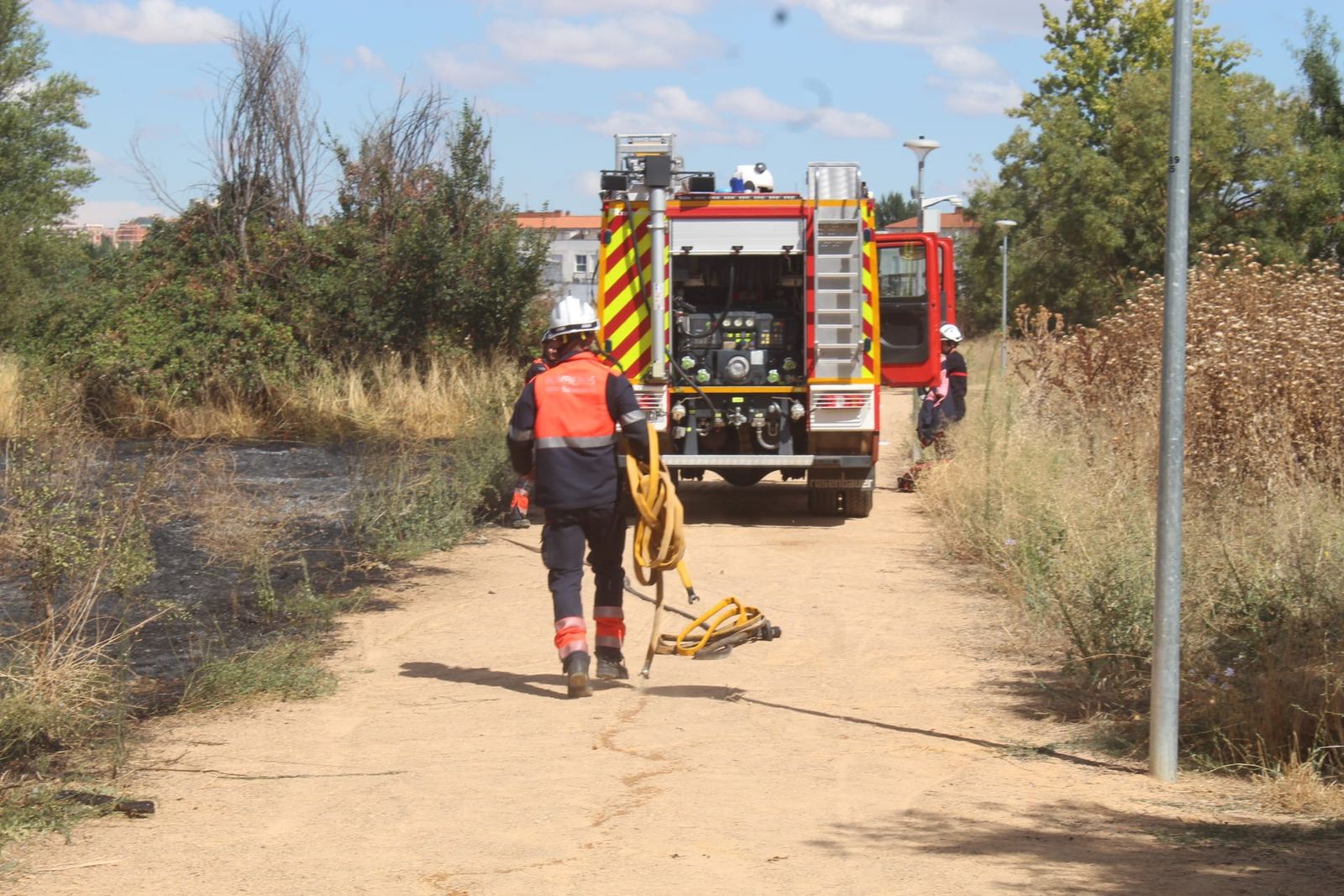 incendio-en-la-zona-de-tejares-1