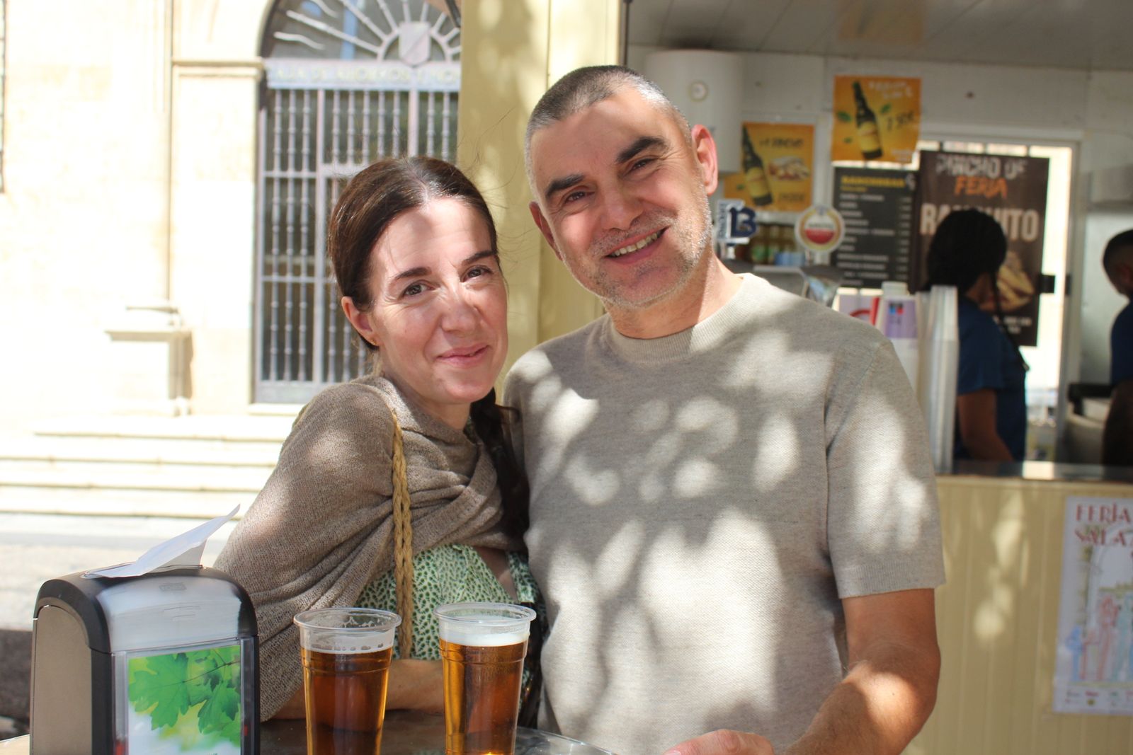 Ambiente en la Feria de Día en el mediodía de este
