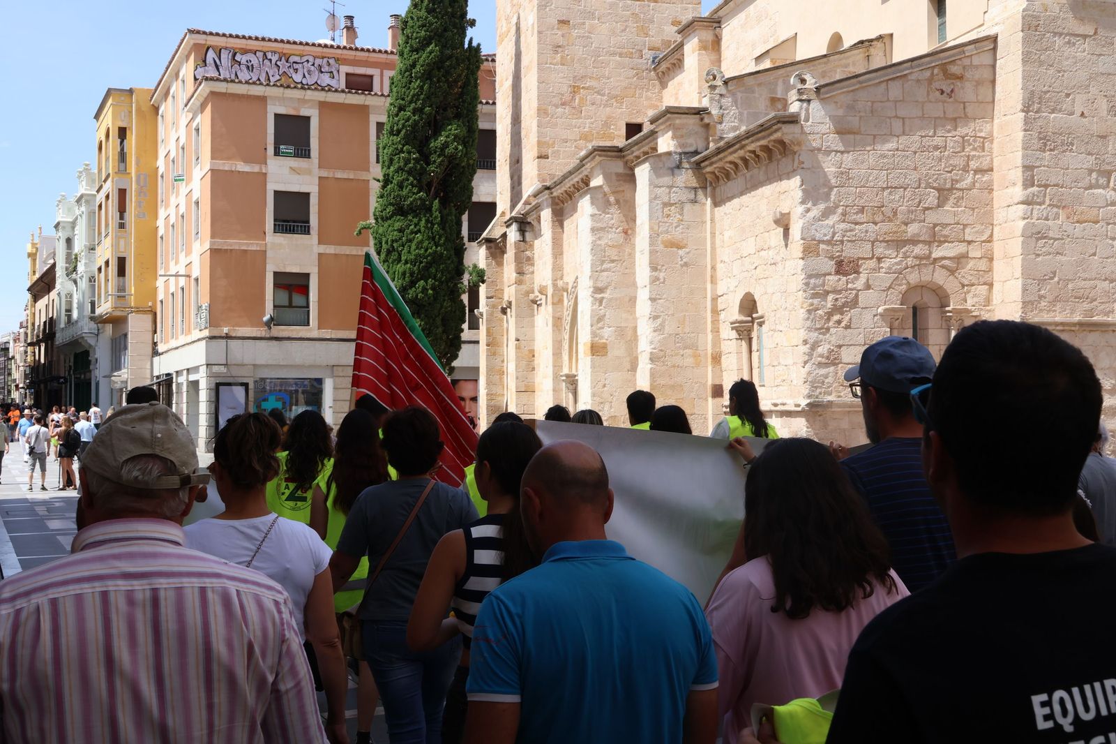 Marcha silenciosa en homenaje a David Lafoz (46).JPG