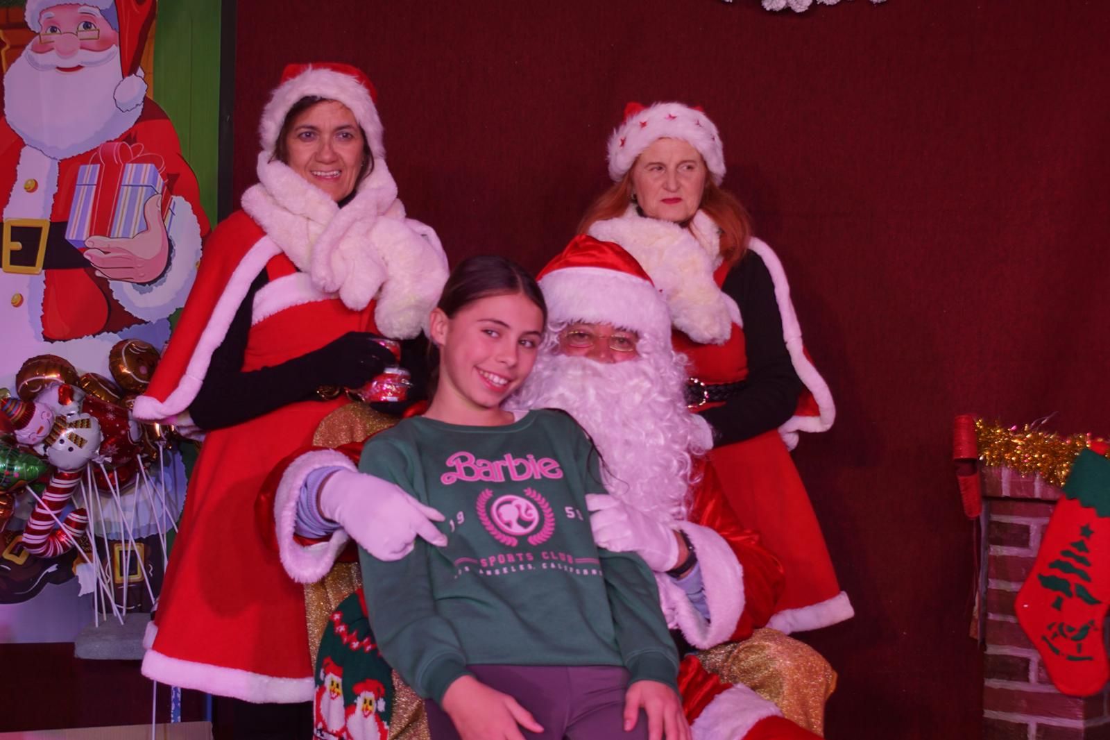 El Encinar recibe la visita de Papa Noel