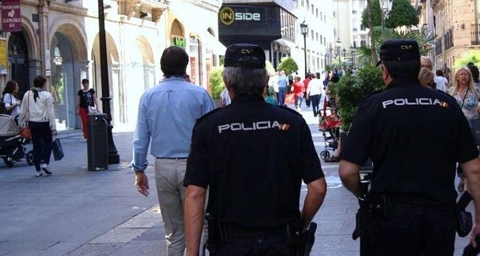 Detenido un ladrón de tiendas de ropa en la calle Toro