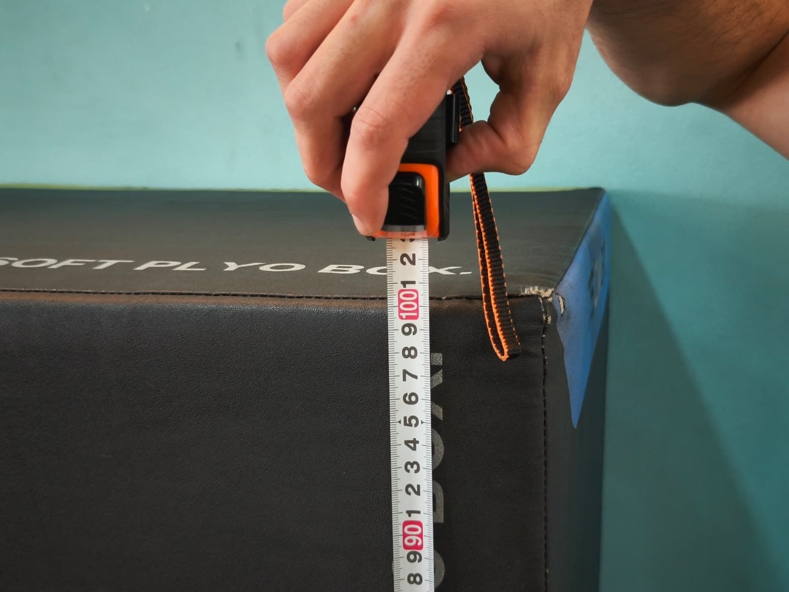 El salmantino Alex Sánchez consigue el Guinness World Record por el Highest Pistol Squat Box Jump