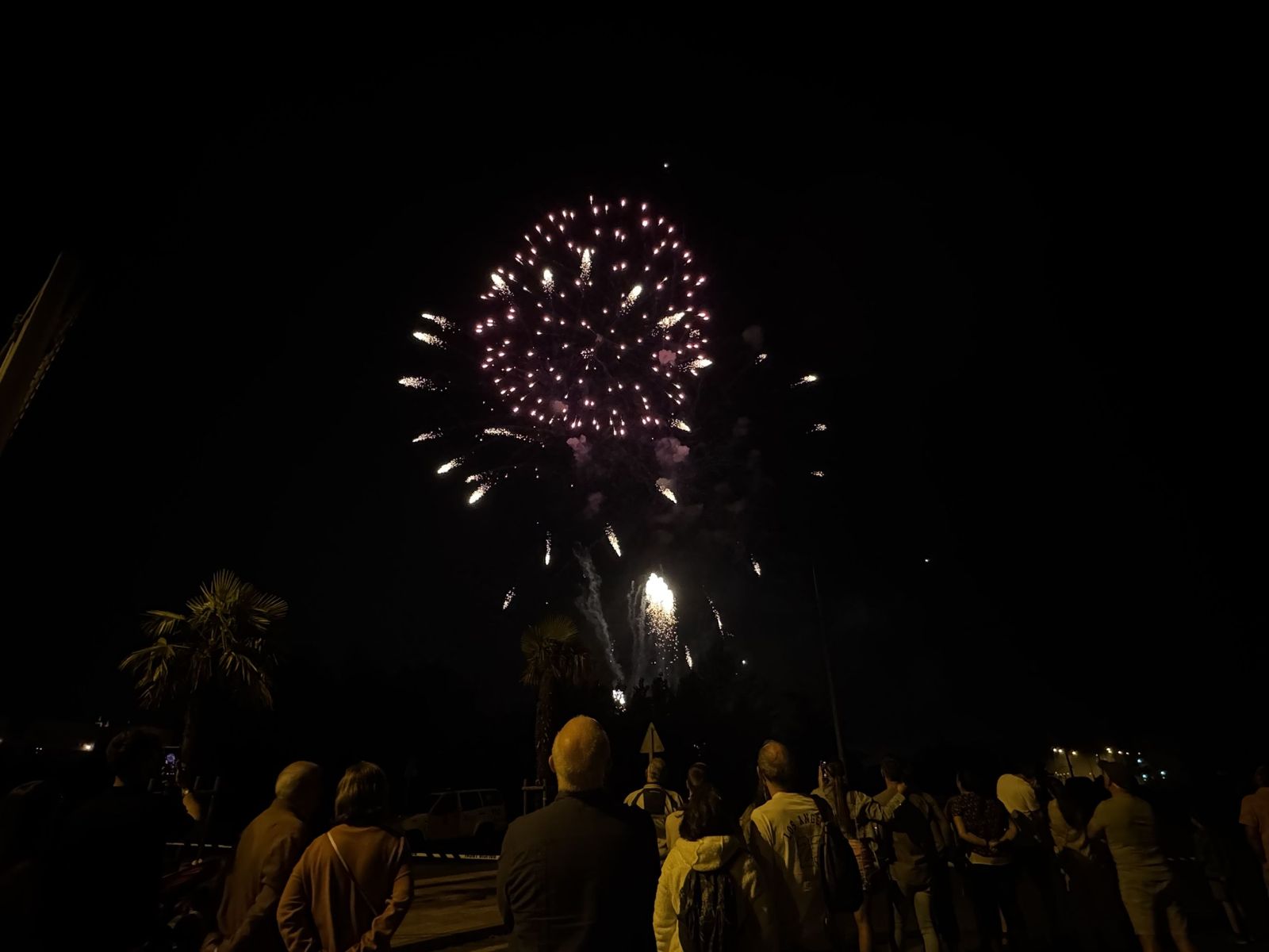 Fuegos artificiales en el entorno del Puente Romano