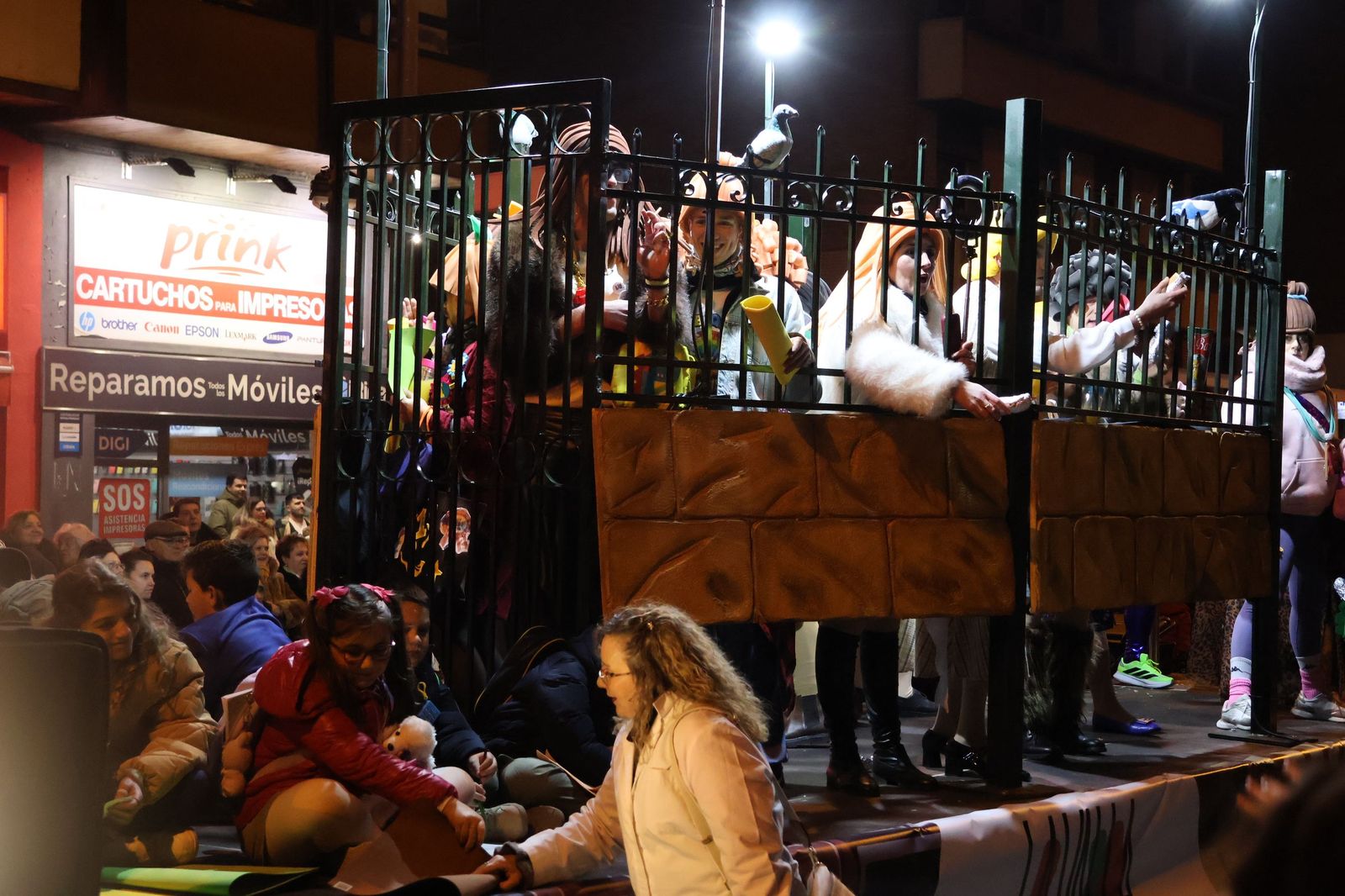 GALERÍA | Disfruta de las imágenes del colorido desfile de Carnaval en Zamora
