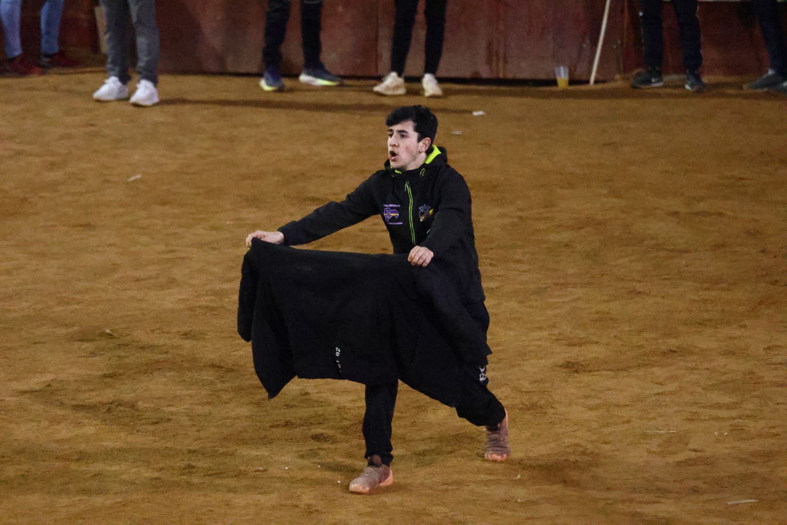 Capea nocturna de lunes en el Carnaval del Toro 2026