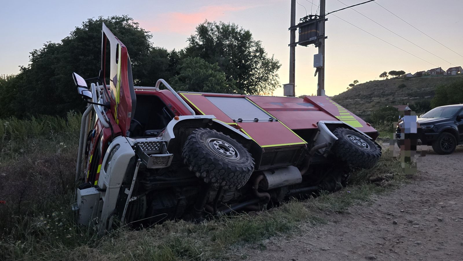 whatsapp-image-2025-05-27-at-22-03-28