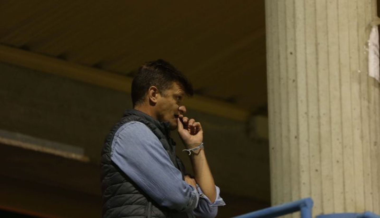 Toni García observa un partido en el Reina Sofía / FOTO SALAMANCA24HORAS.COM