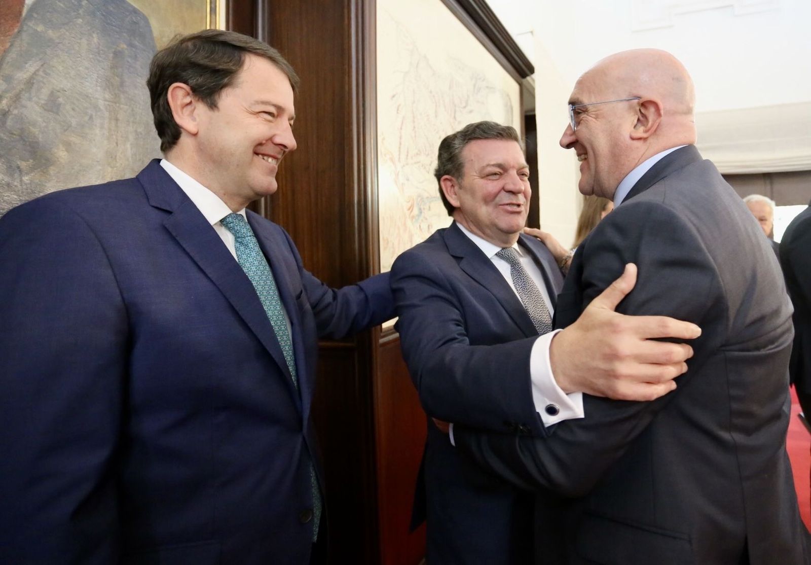 El presidente de la Junta de Castilla y León, Alfonso Fernández Mañueco, preside el acto institucional de toma de posesión del consejero de la Presidencia, Luis Miguel González Gago