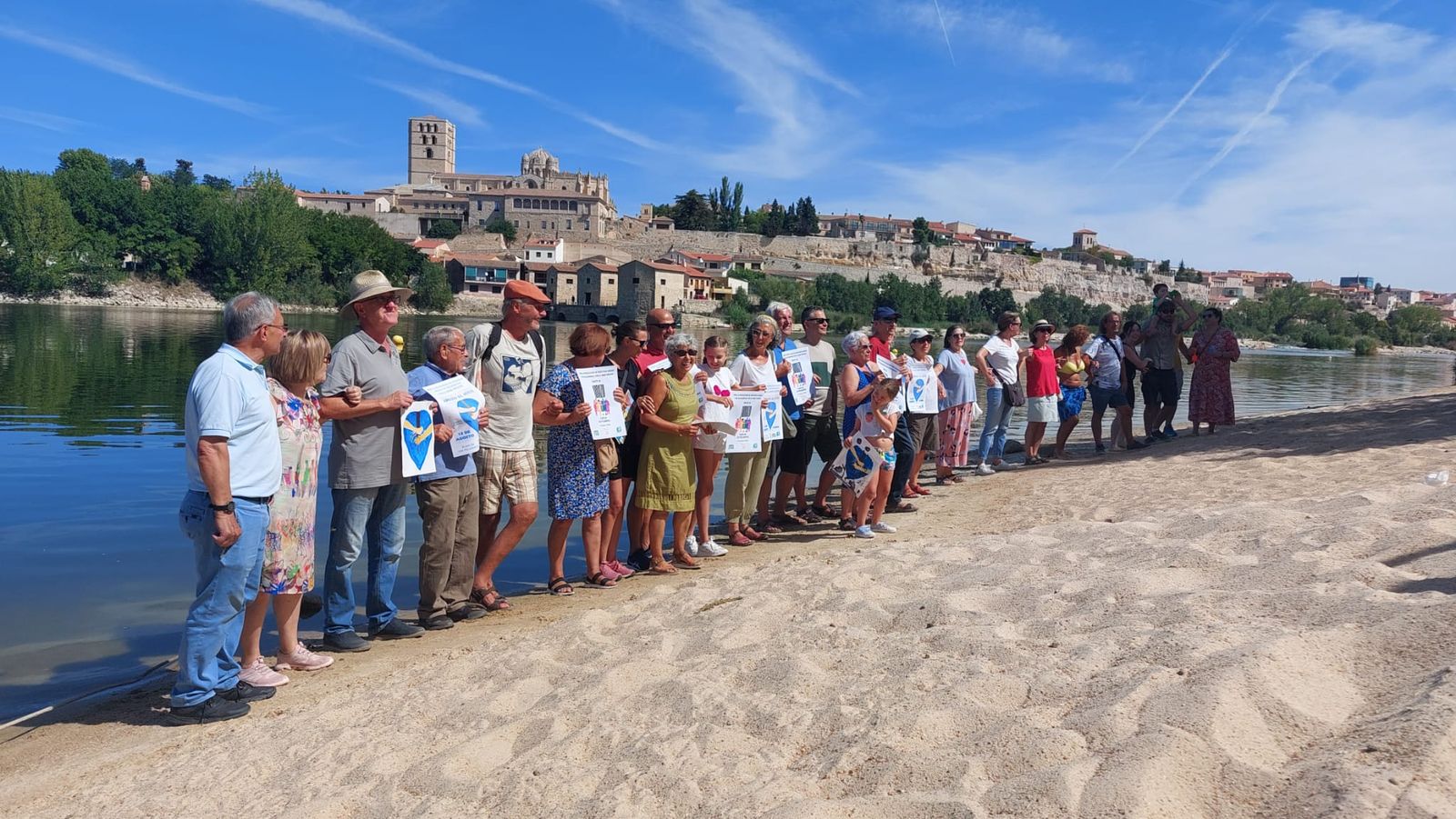 cadena-humana-por-el-agua-en-los-pelambres-9