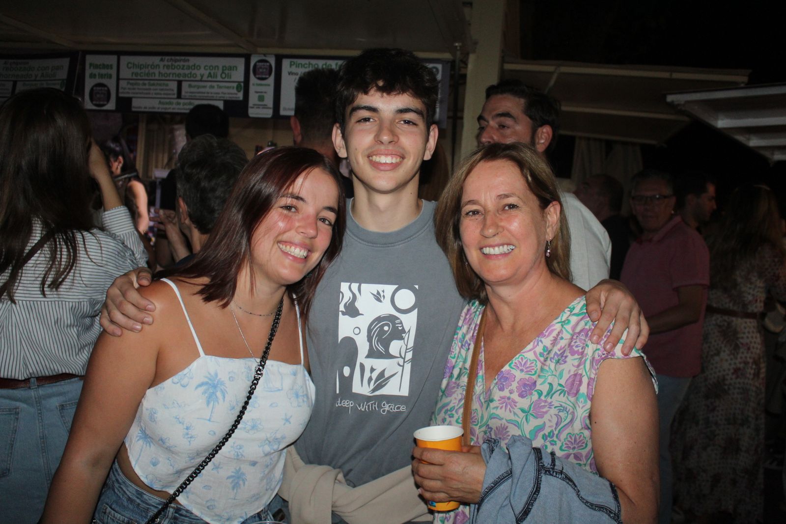 Ambiente en la Feria de Día en la tarde de este viernes