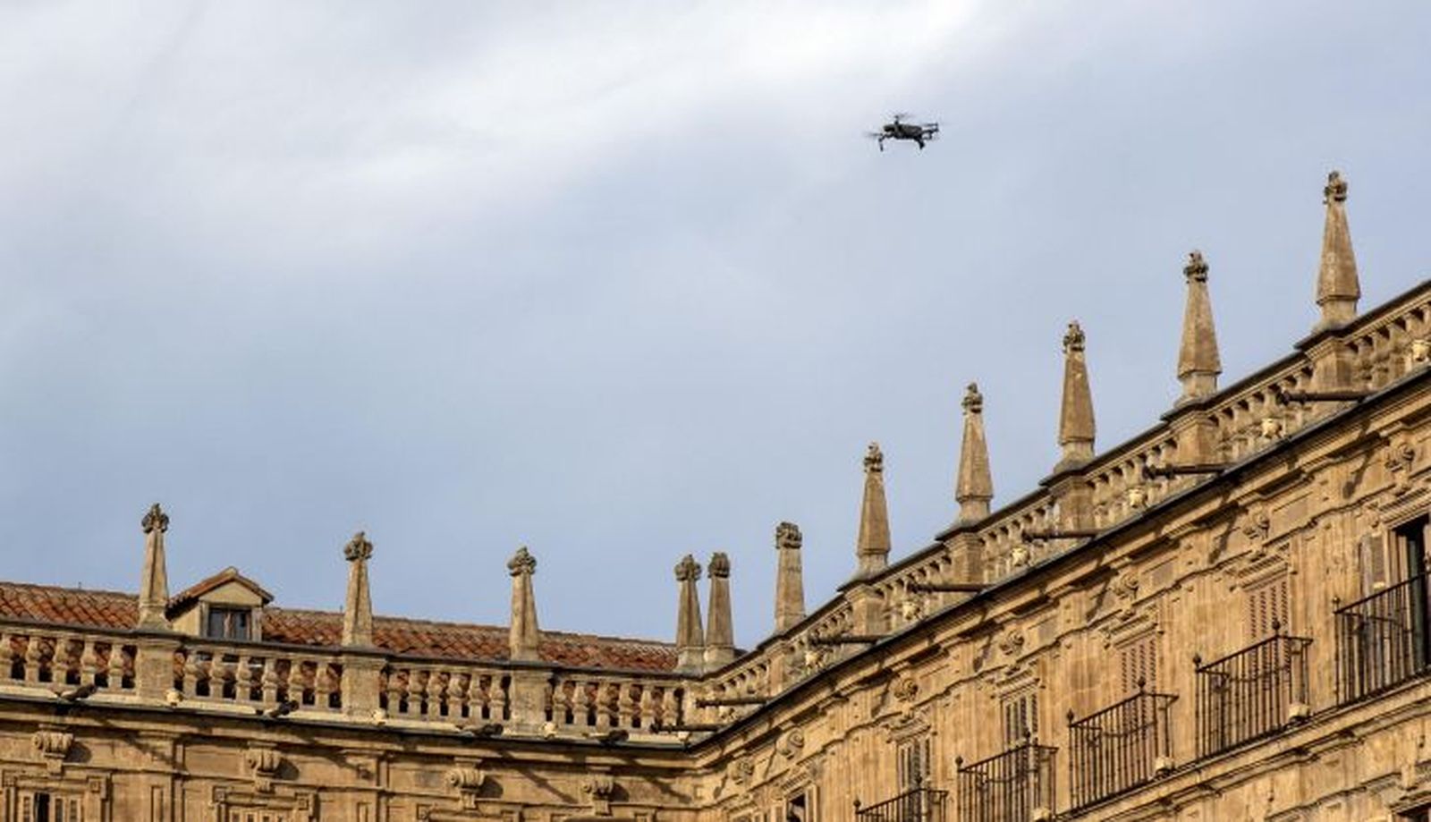 Vuelo de dron en la Plaza Mayor (1)