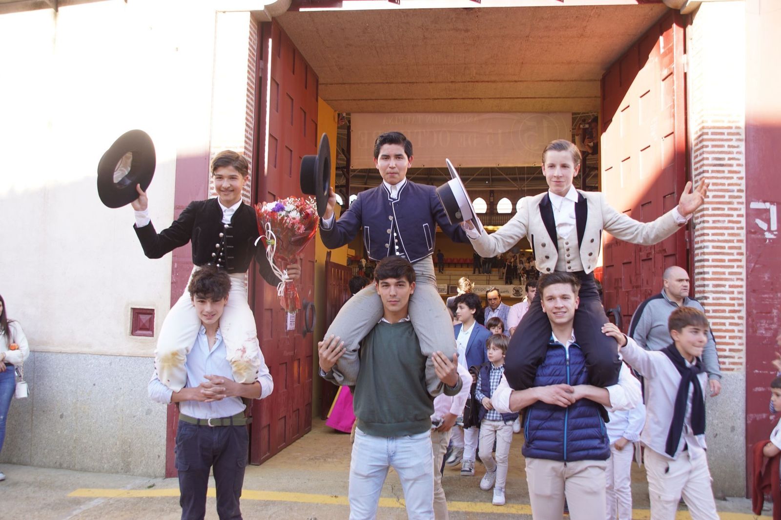 Clase práctica para alumnos de la escuela de tauromaquia de la Diputación de Salamanca | FOTO JUANES Clase práctica para alumnos de la escuela de tauromaquia de la Diputación de Salamanca | FOTO JUANES