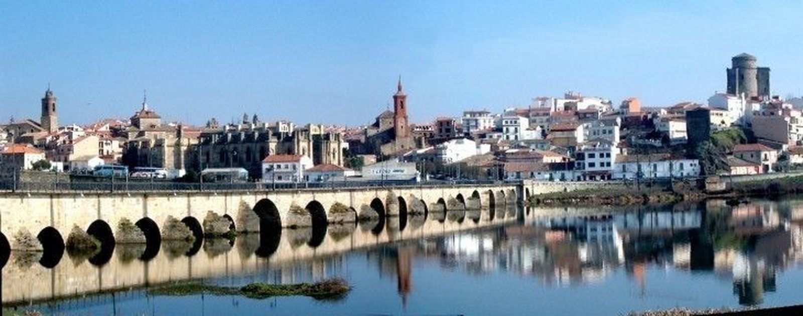 El cartel de las fiestas de Santa Teresa resultará de una votación popular