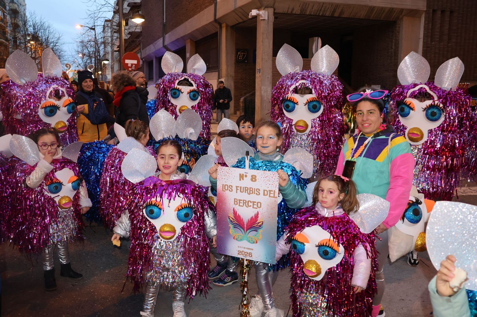 GALERÍA | Segundo desfile, mismo entusiasmo: Zamora se vuelve a disfrazar de Carnaval
