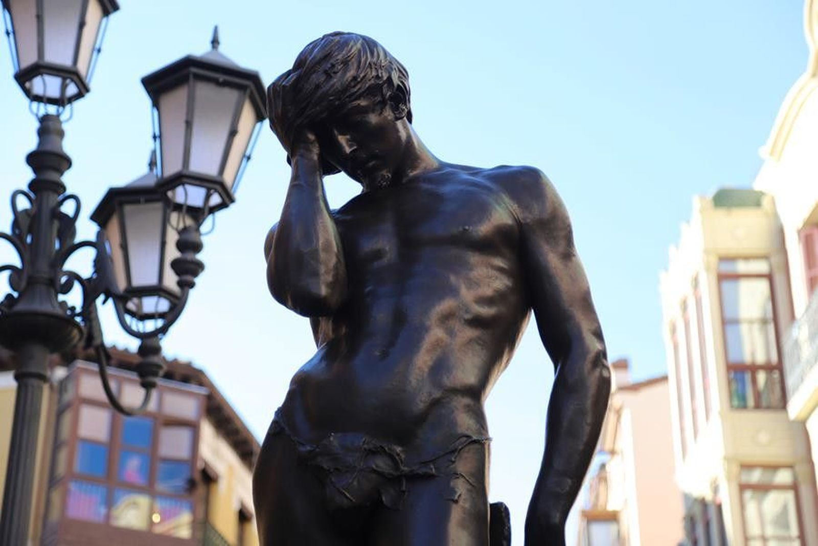 Sagasta escultura adan (11)