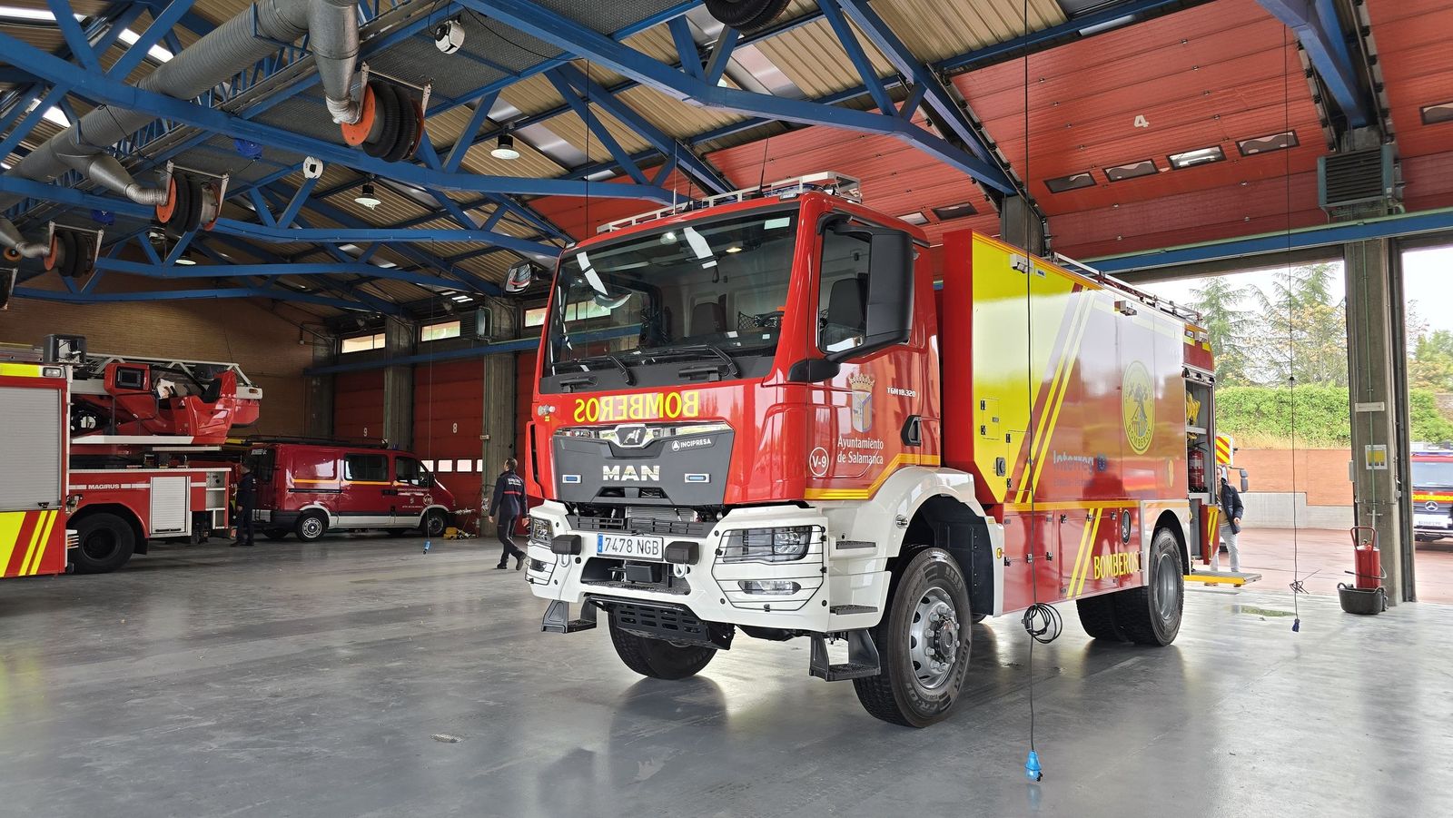 Presentación del nuevo vehículo nodriza del Servicio de Prevención, Extinción de Incendios y Salvamento